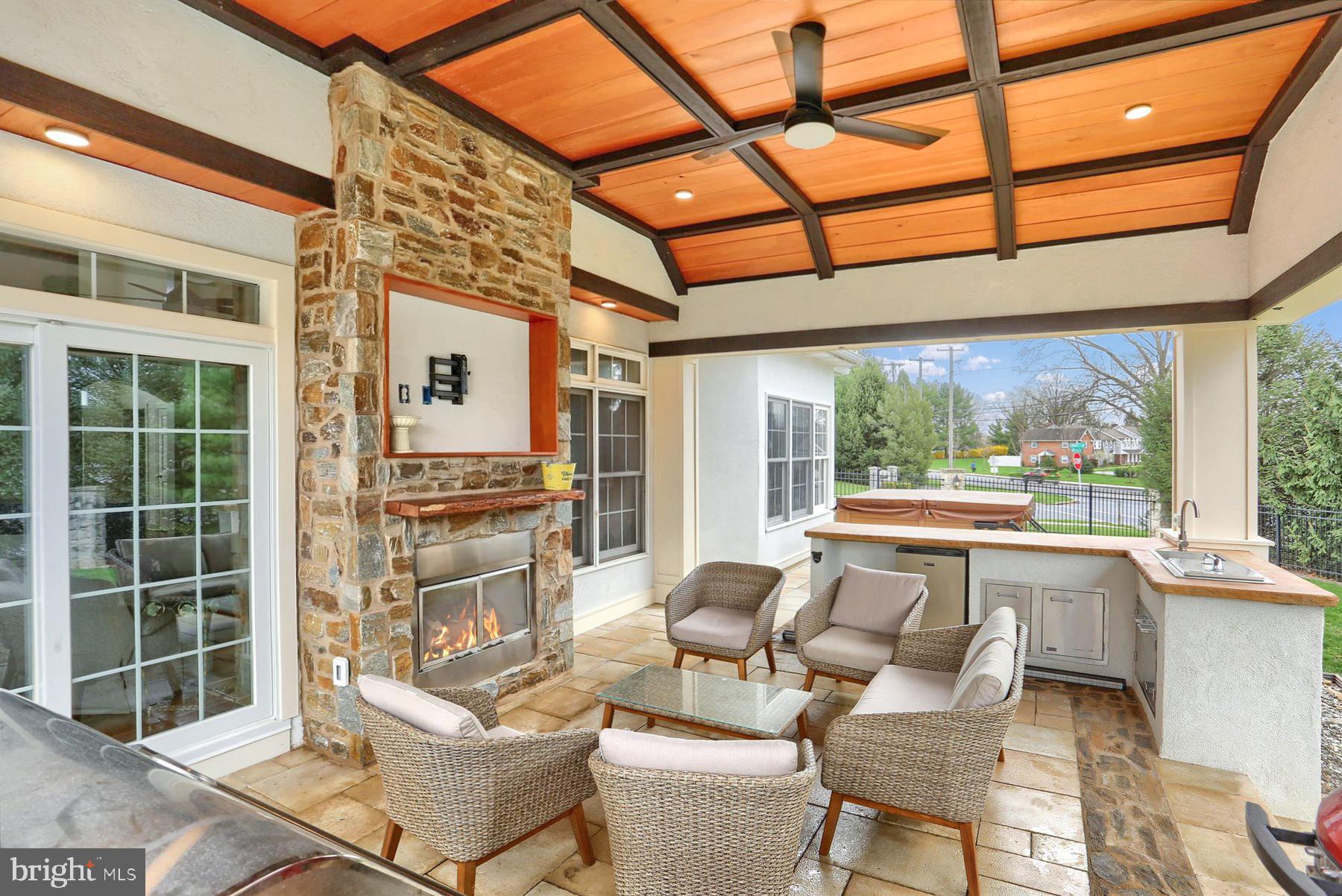 LANDIS CROSSING - Residential