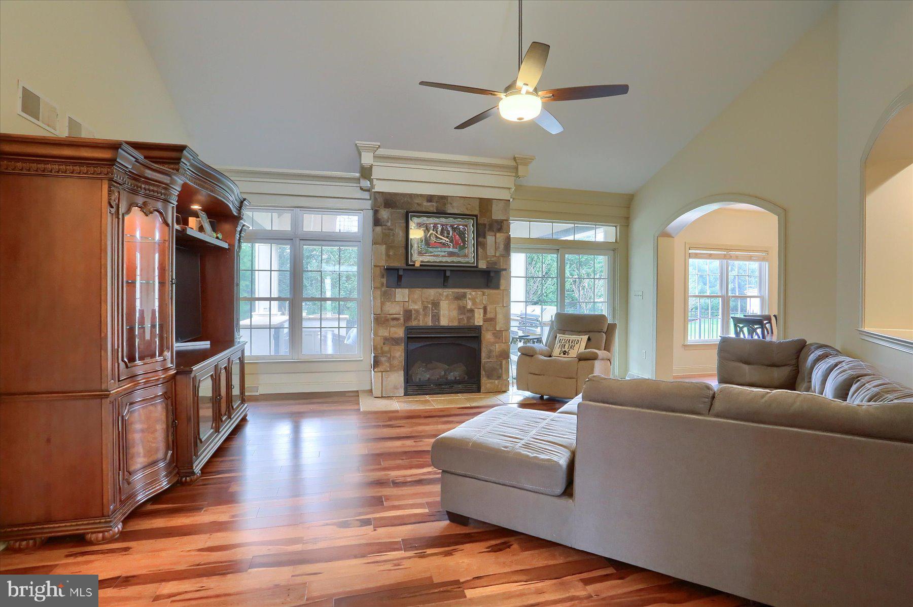 LANDIS CROSSING - Residential