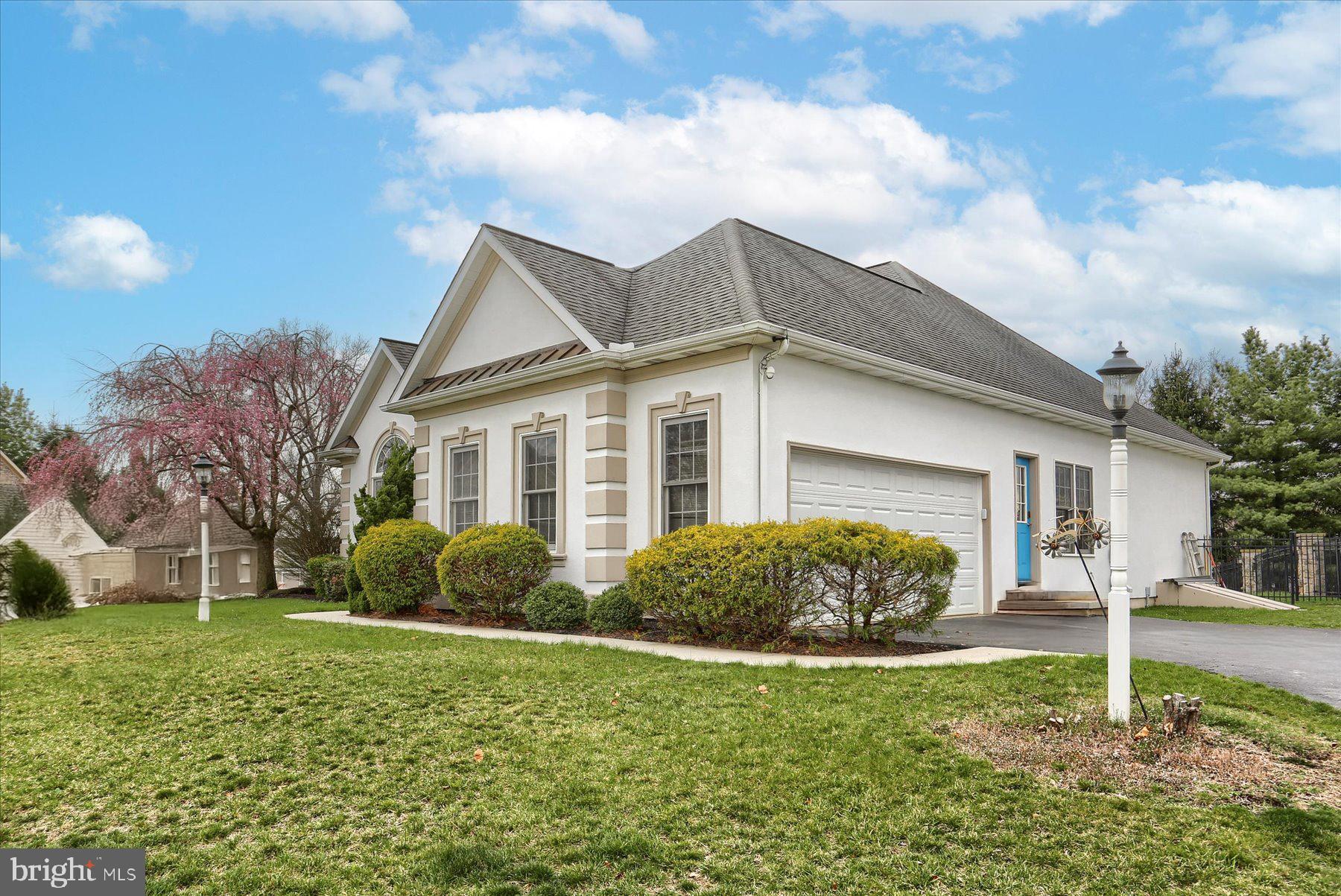 LANDIS CROSSING - Residential