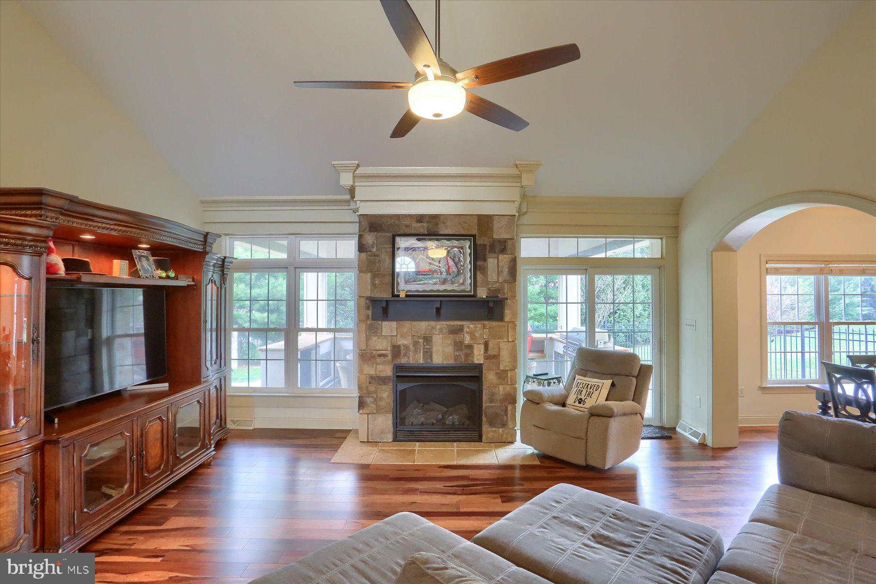 LANDIS CROSSING - Residential