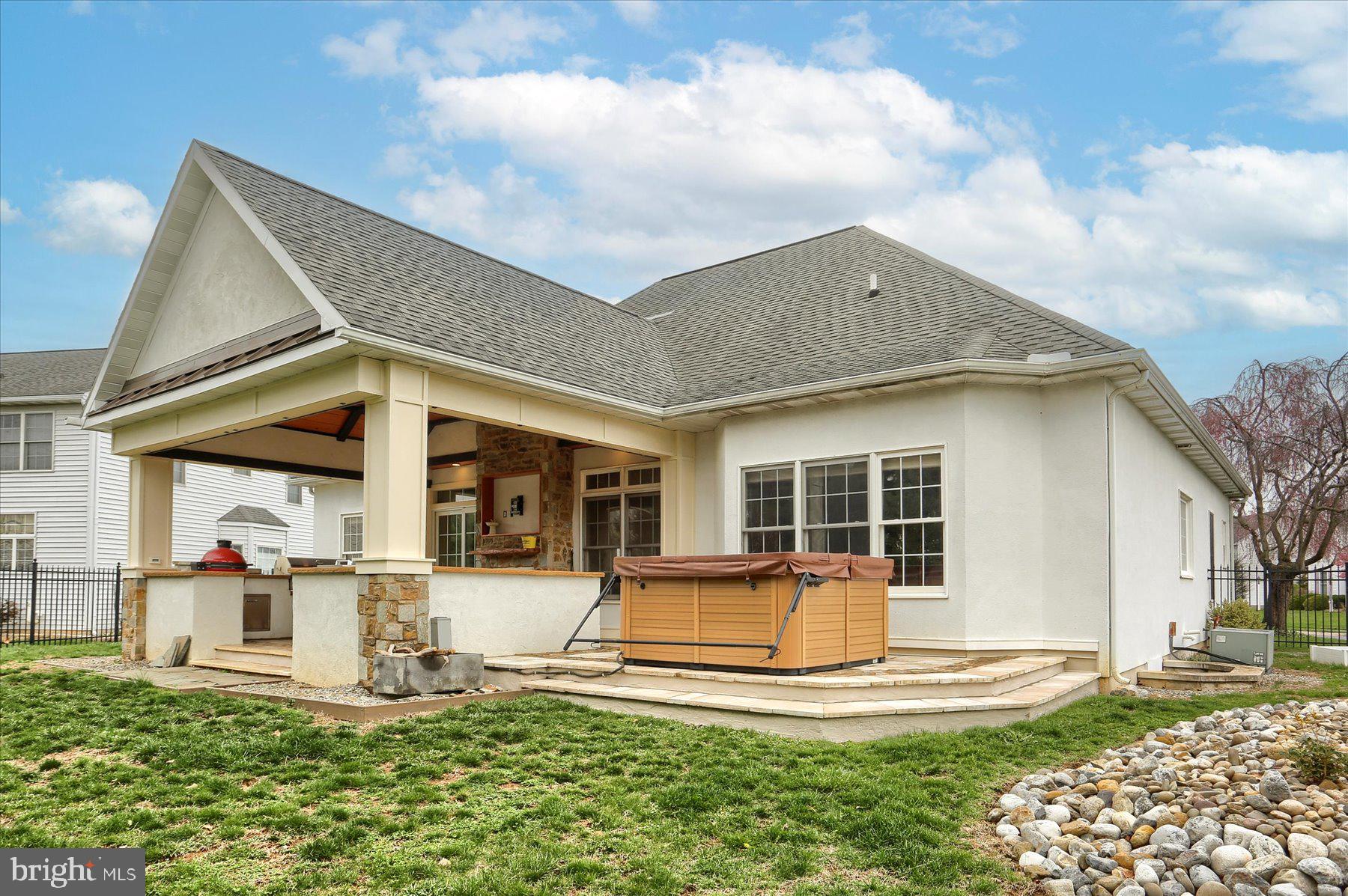 LANDIS CROSSING - Residential