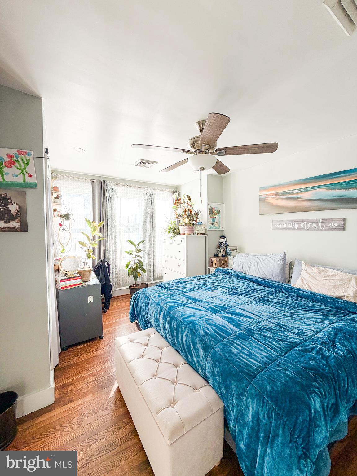 LAWNDALE - Residential