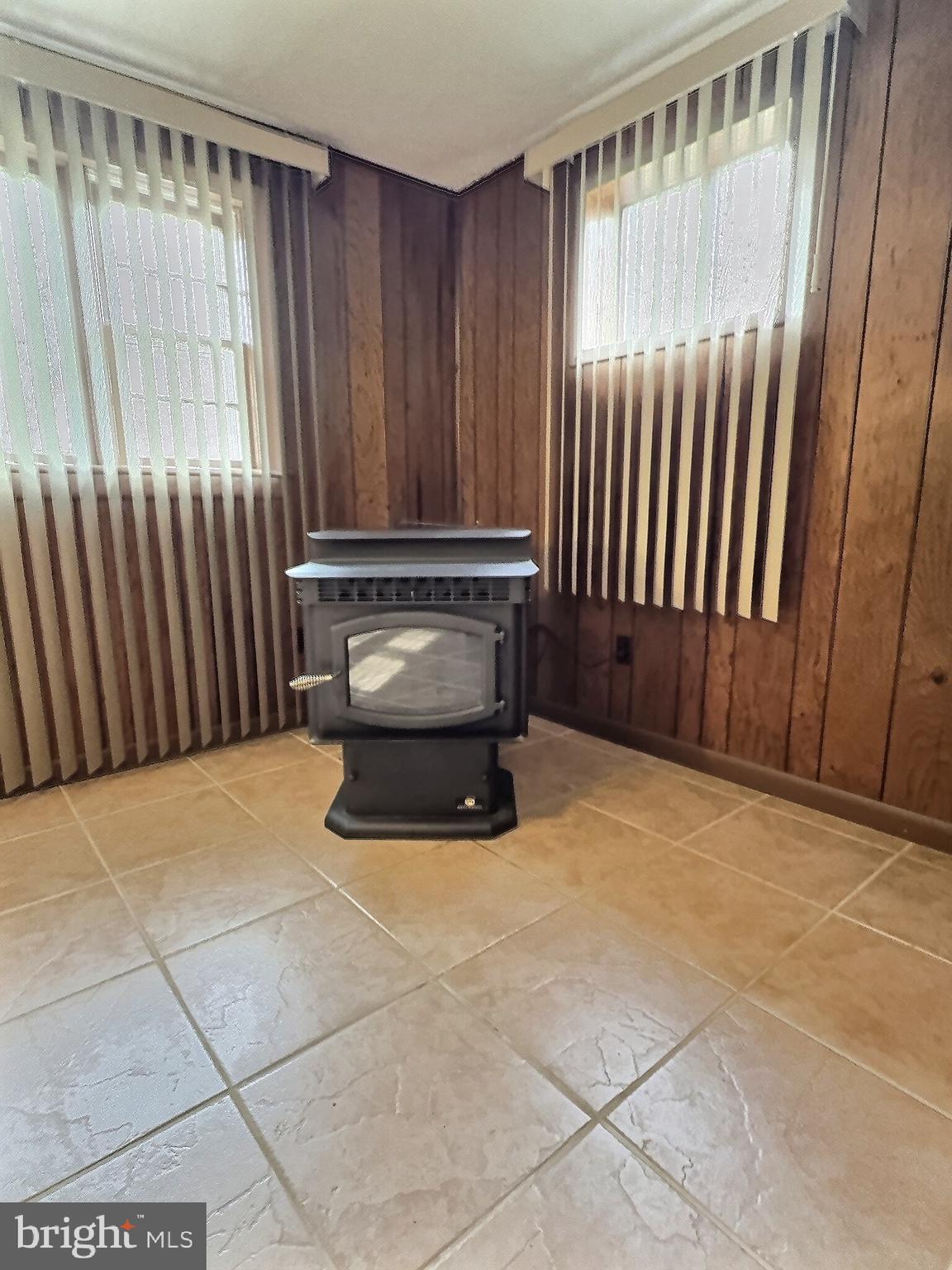 NORTH INDIAN HEAD ESTATES - Residential