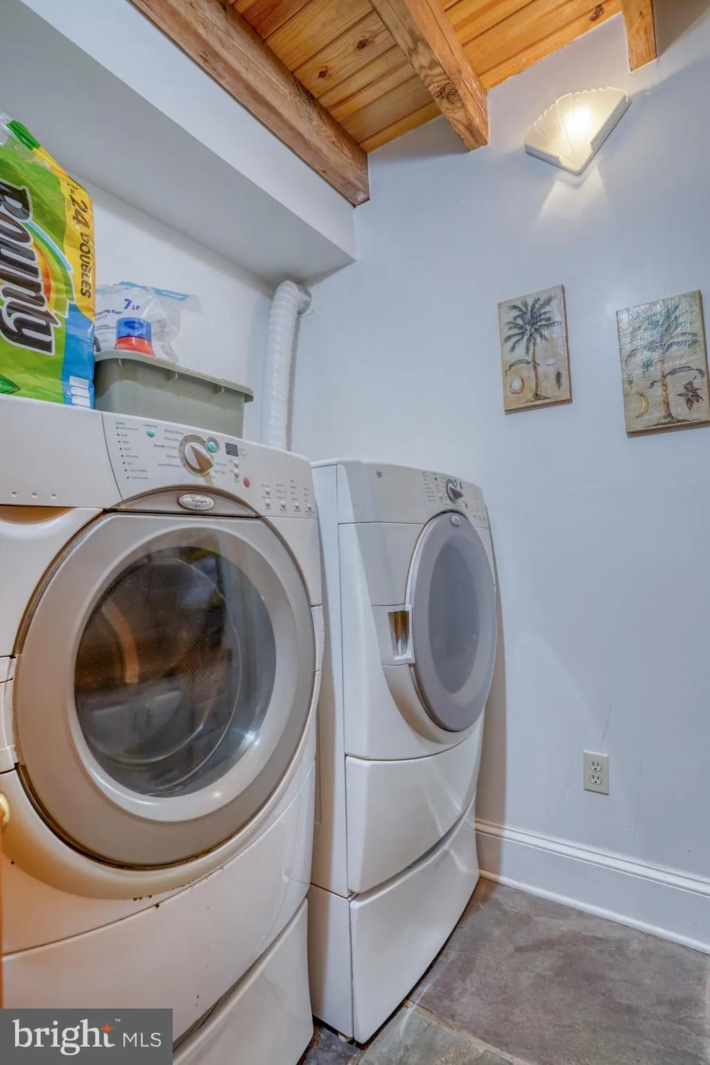 Lewes, Delaware 19958, United States, 4 Bedrooms Bedrooms, ,6 BathroomsBathrooms,Residential,Contingent,111306