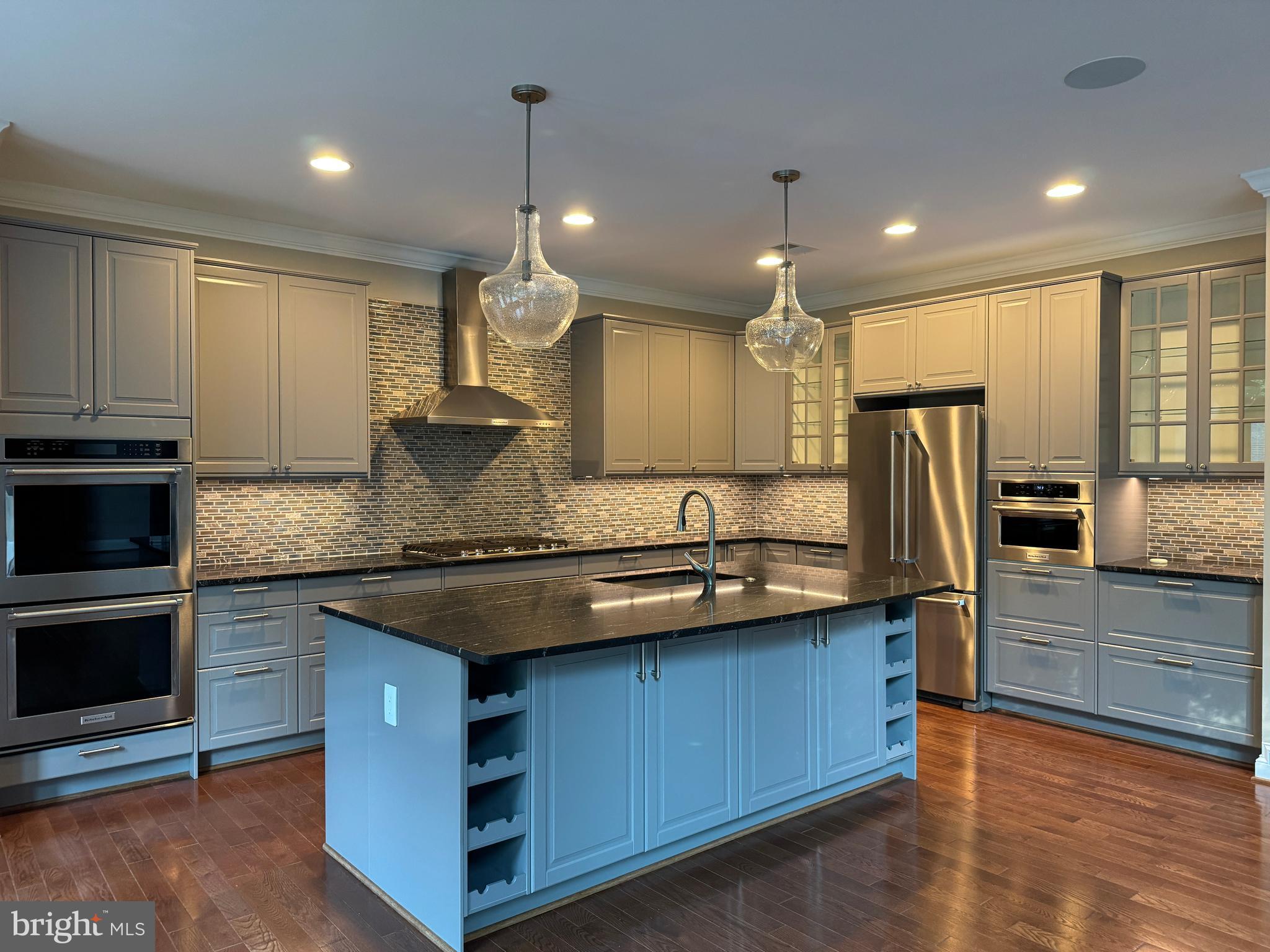 HOLMES RUN HEIGHTS - Residential Lease