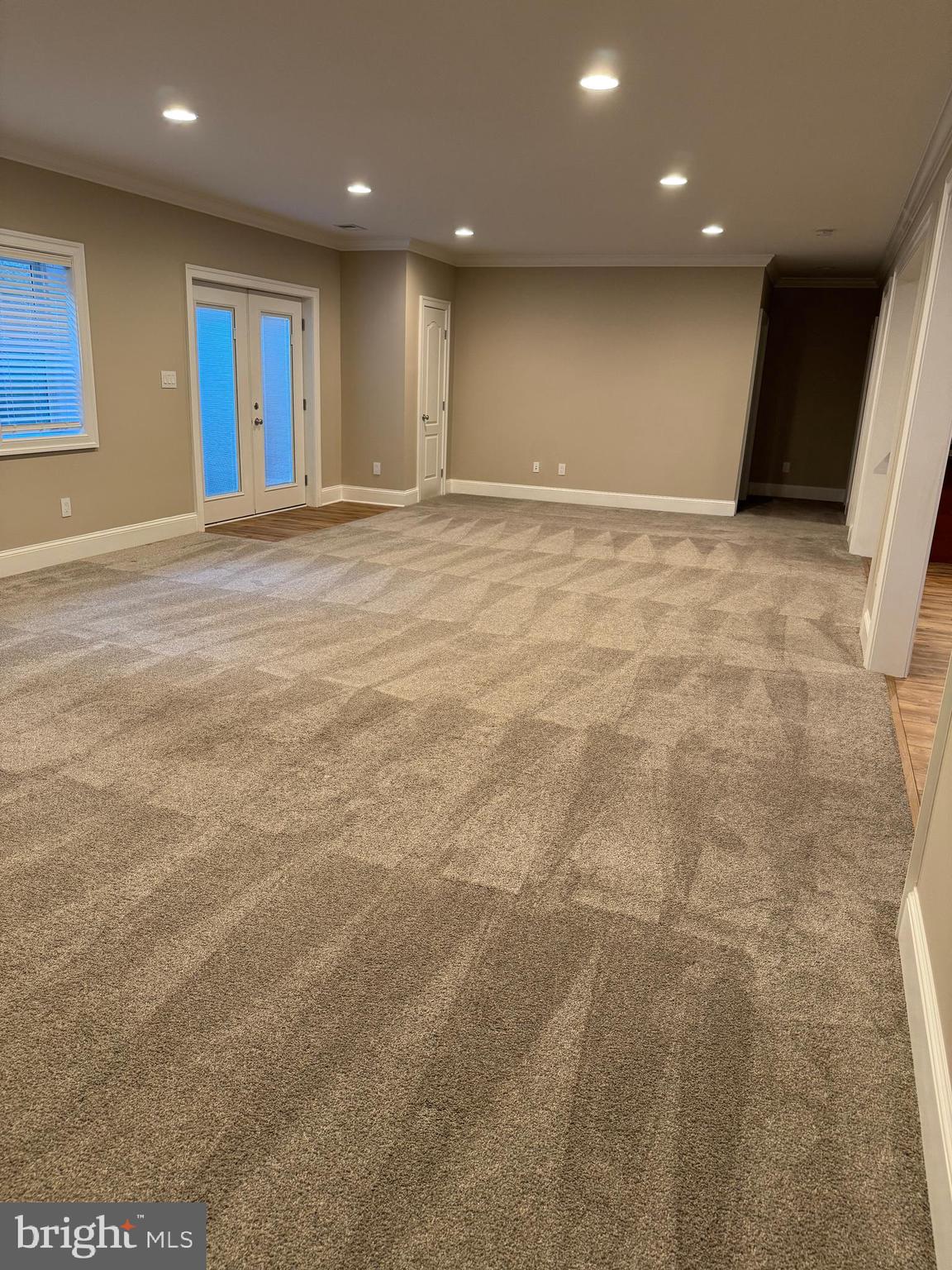 HOLMES RUN HEIGHTS - Residential Lease