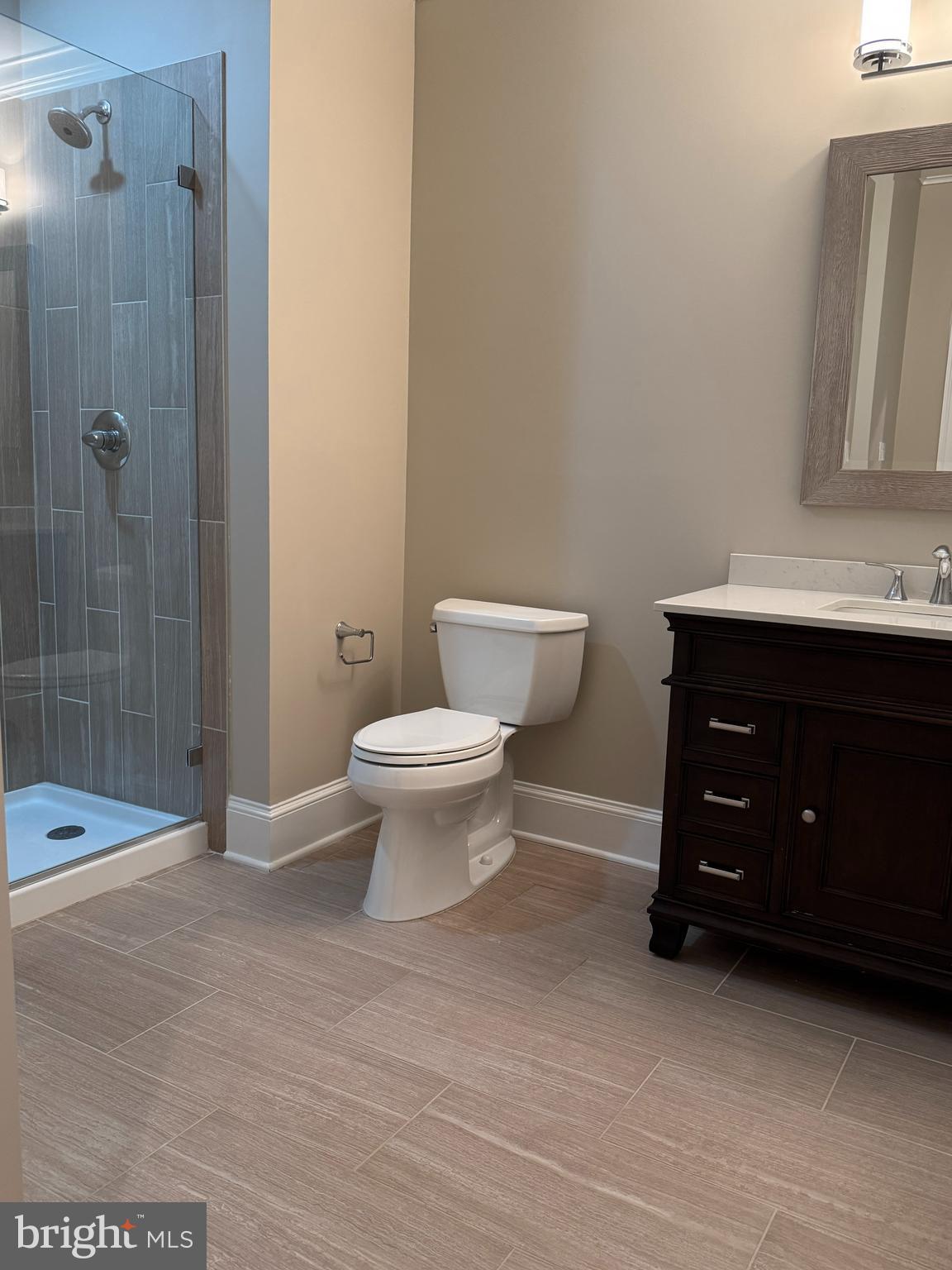 HOLMES RUN HEIGHTS - Residential Lease