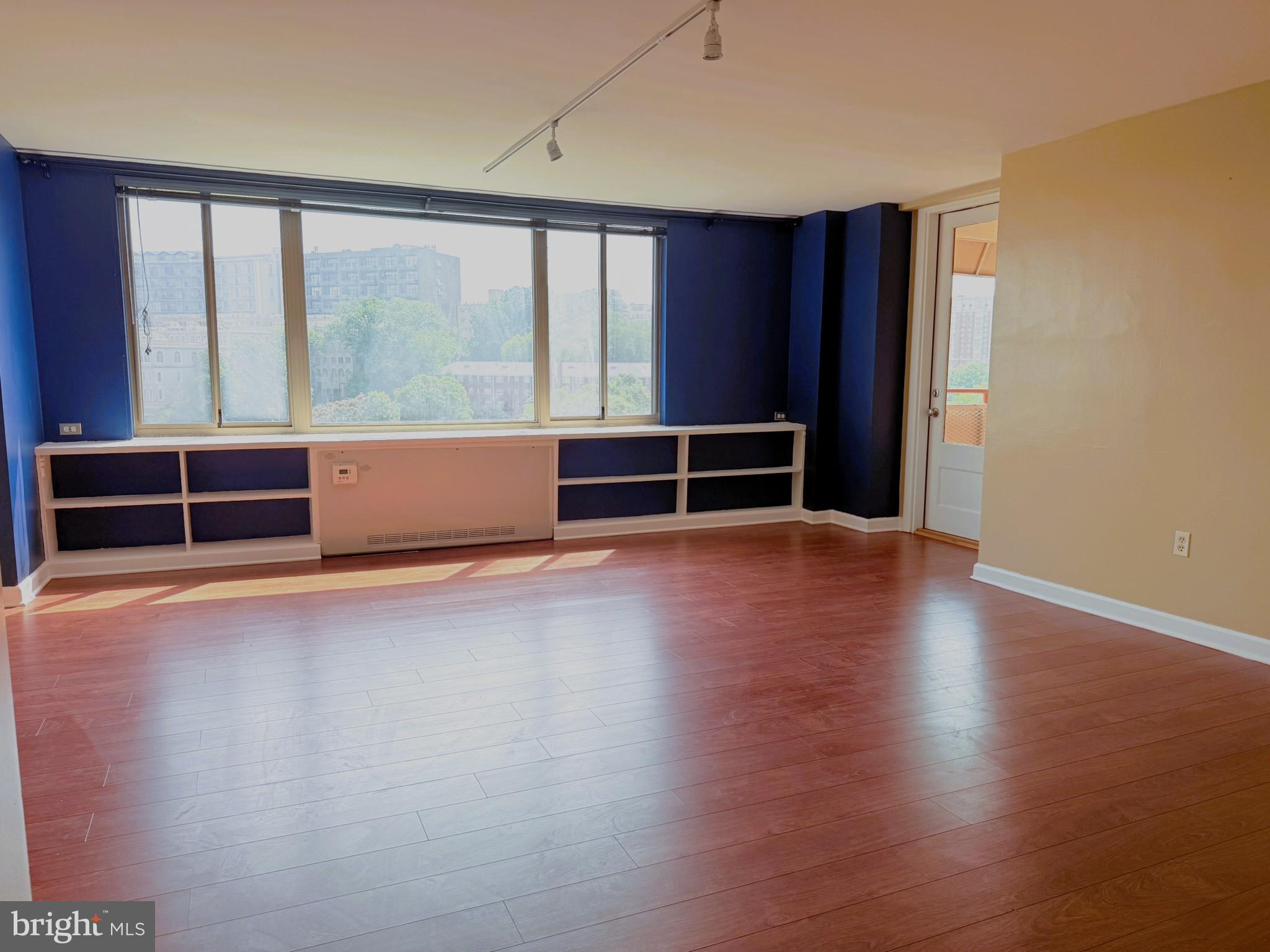 1111 ARLINGTON BOULEVARD 907
