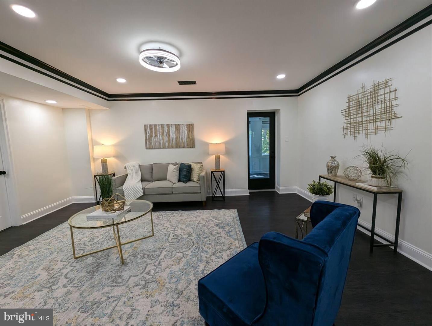 STRATFORD LANDING - Residential Lease