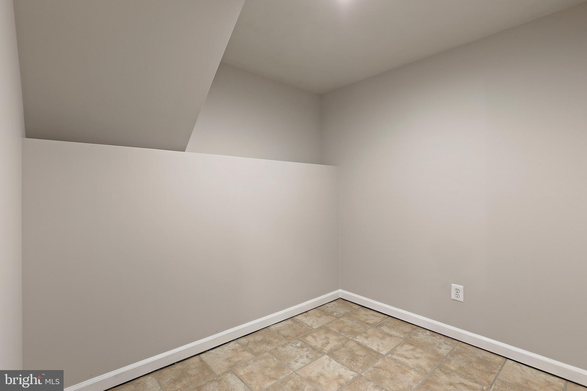 VILLAGE OF KINGS CONTRIVANCE - Residential