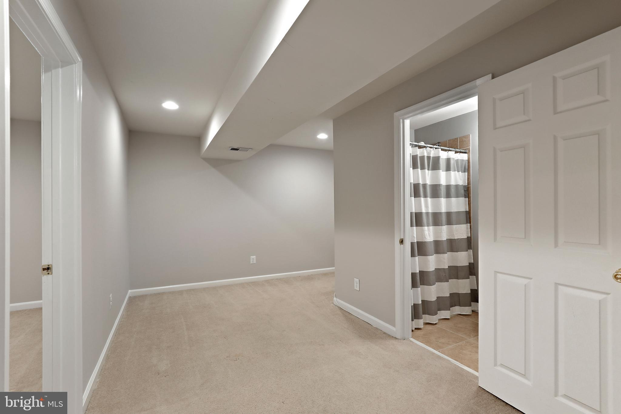 VILLAGE OF KINGS CONTRIVANCE - Residential