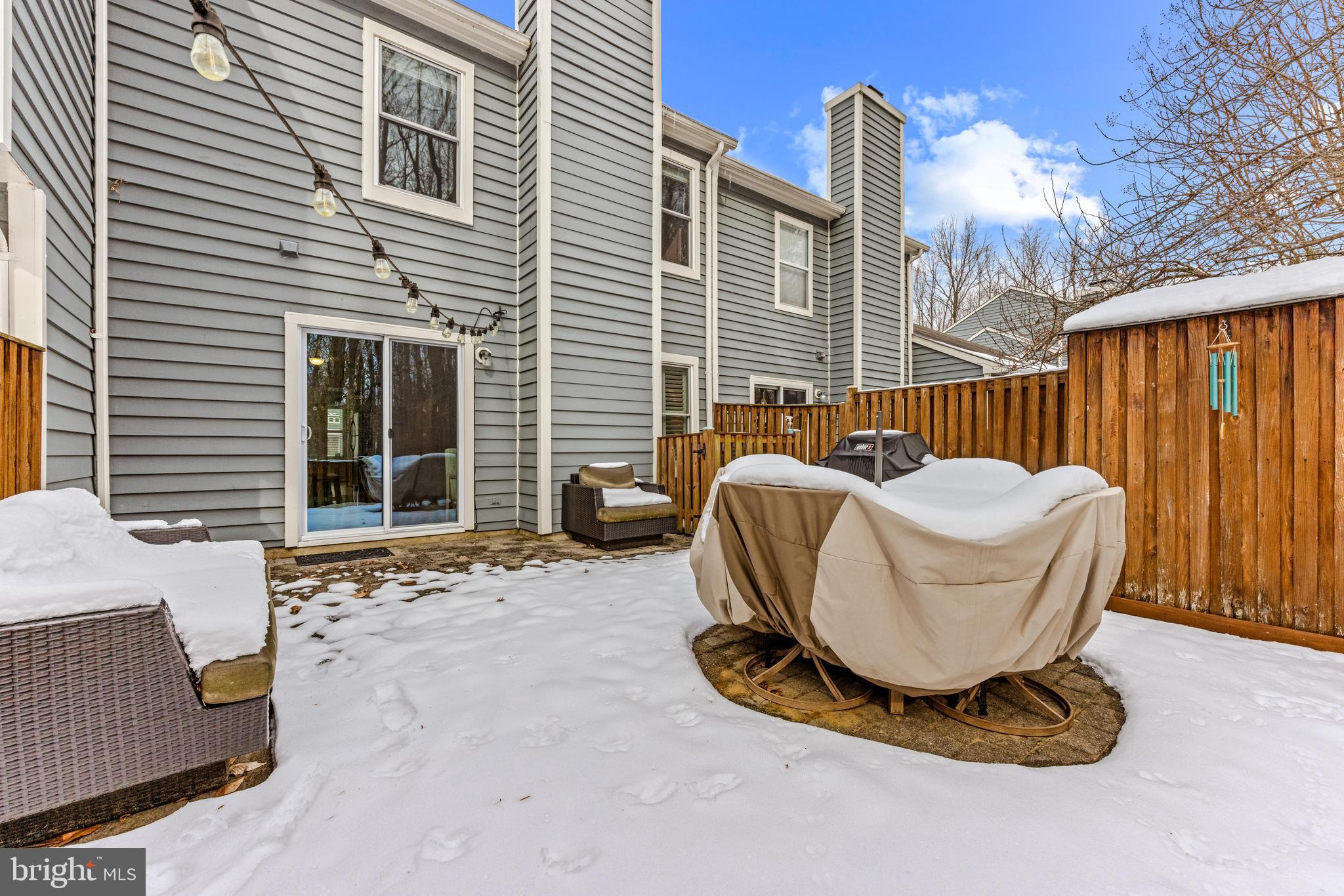 HUNT MEADOW - Residential