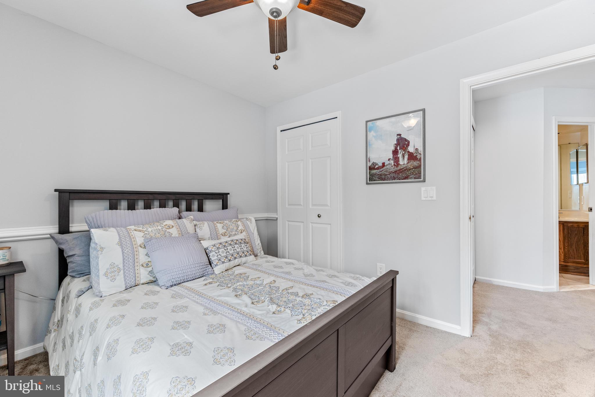 HUNT MEADOW - Residential