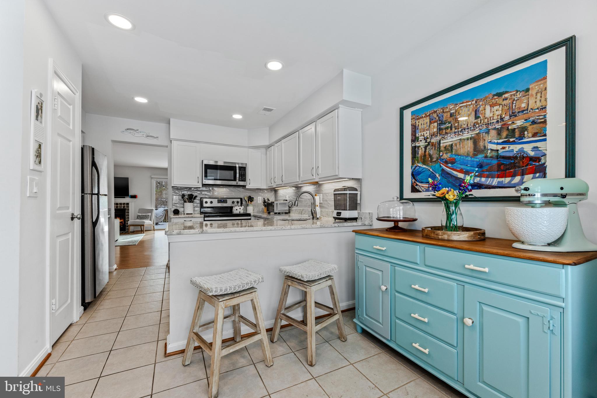 HUNT MEADOW - Residential