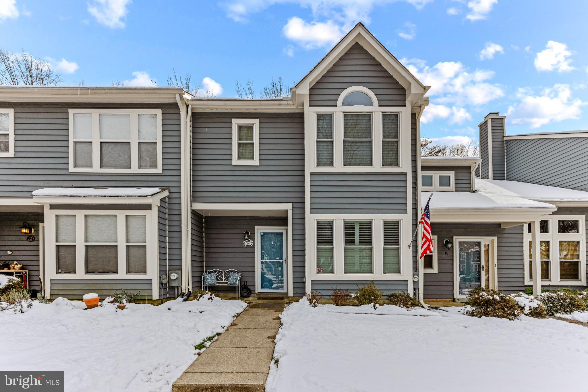 HUNT MEADOW - Residential