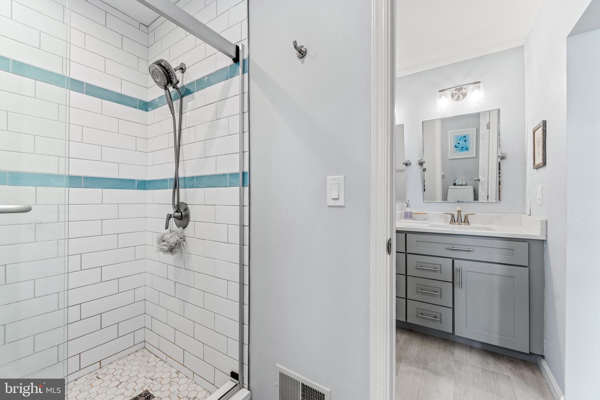 HUNT MEADOW - Residential