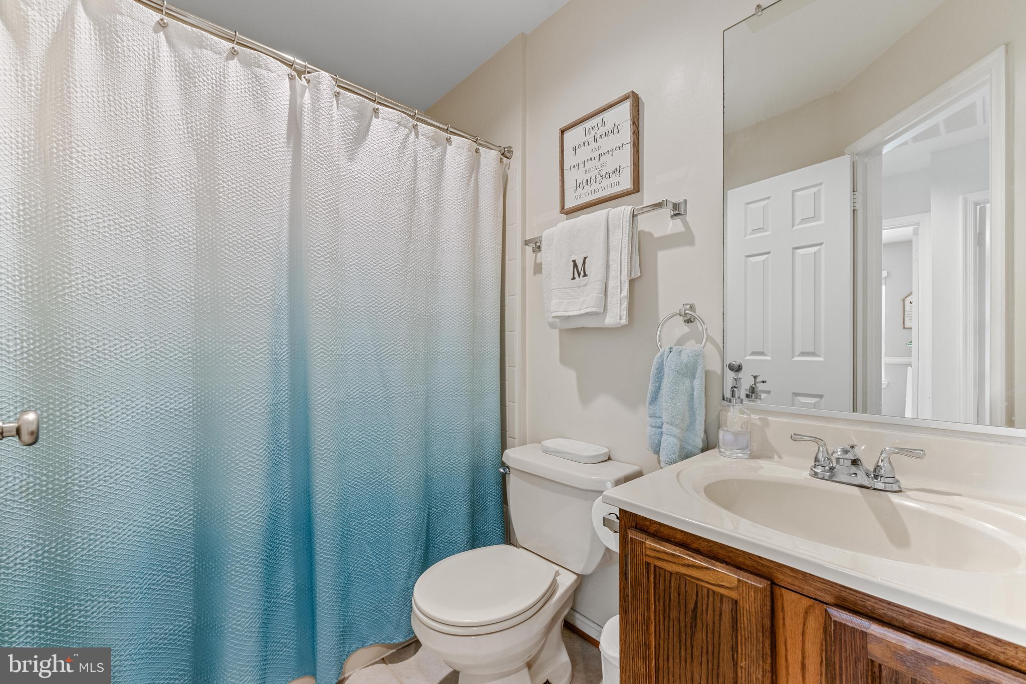 HUNT MEADOW - Residential