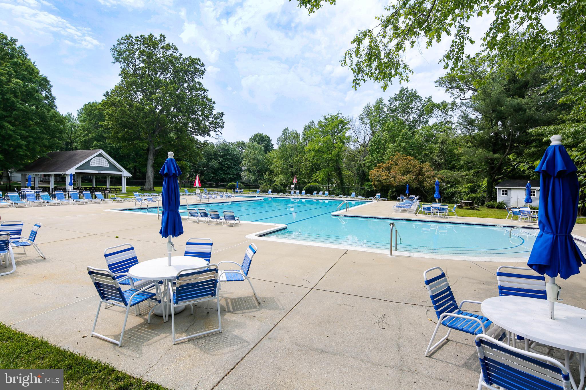 HUNT MEADOW - Residential