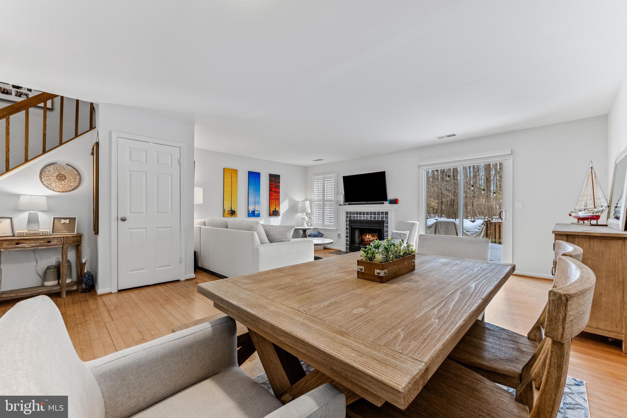 HUNT MEADOW - Residential