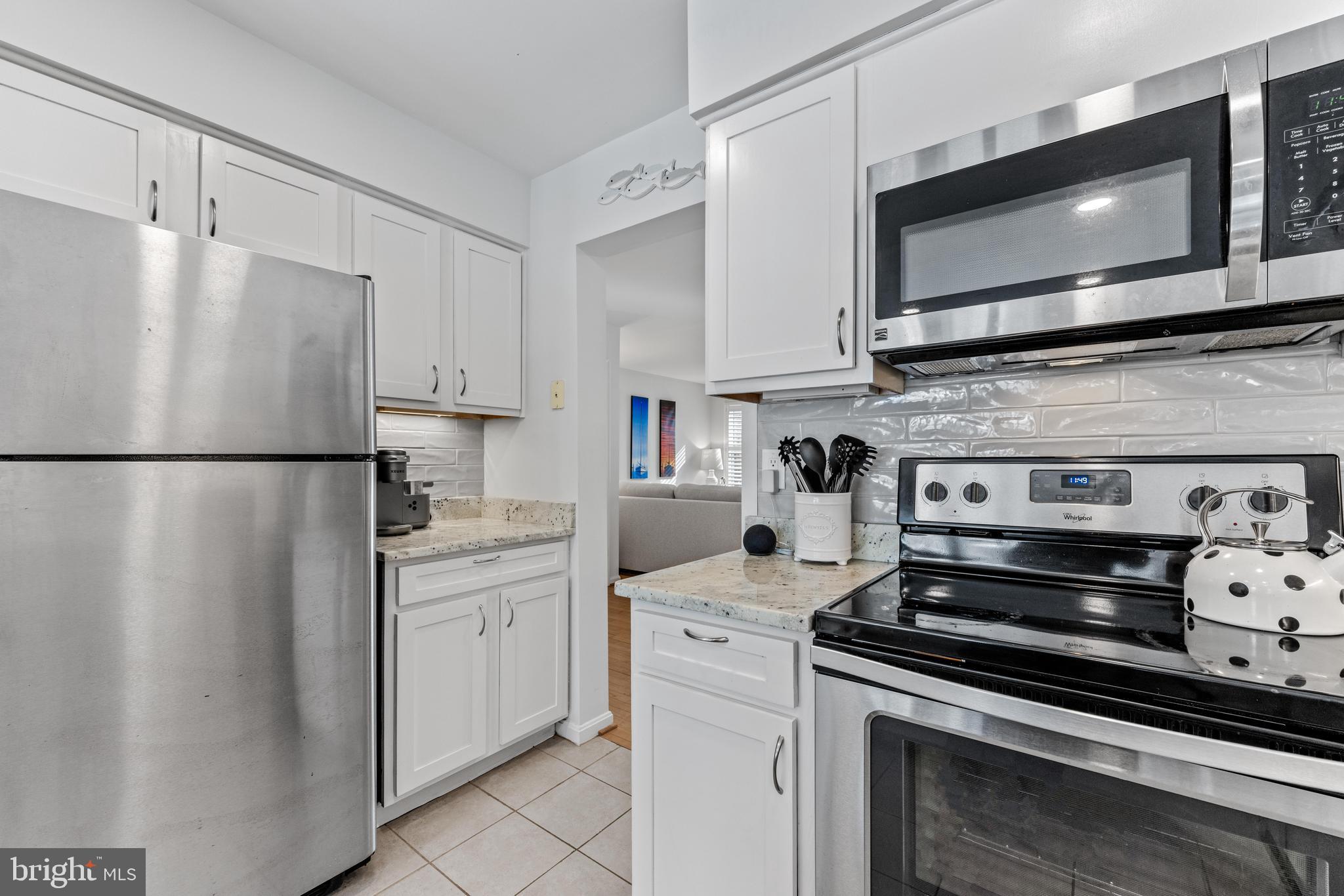 HUNT MEADOW - Residential