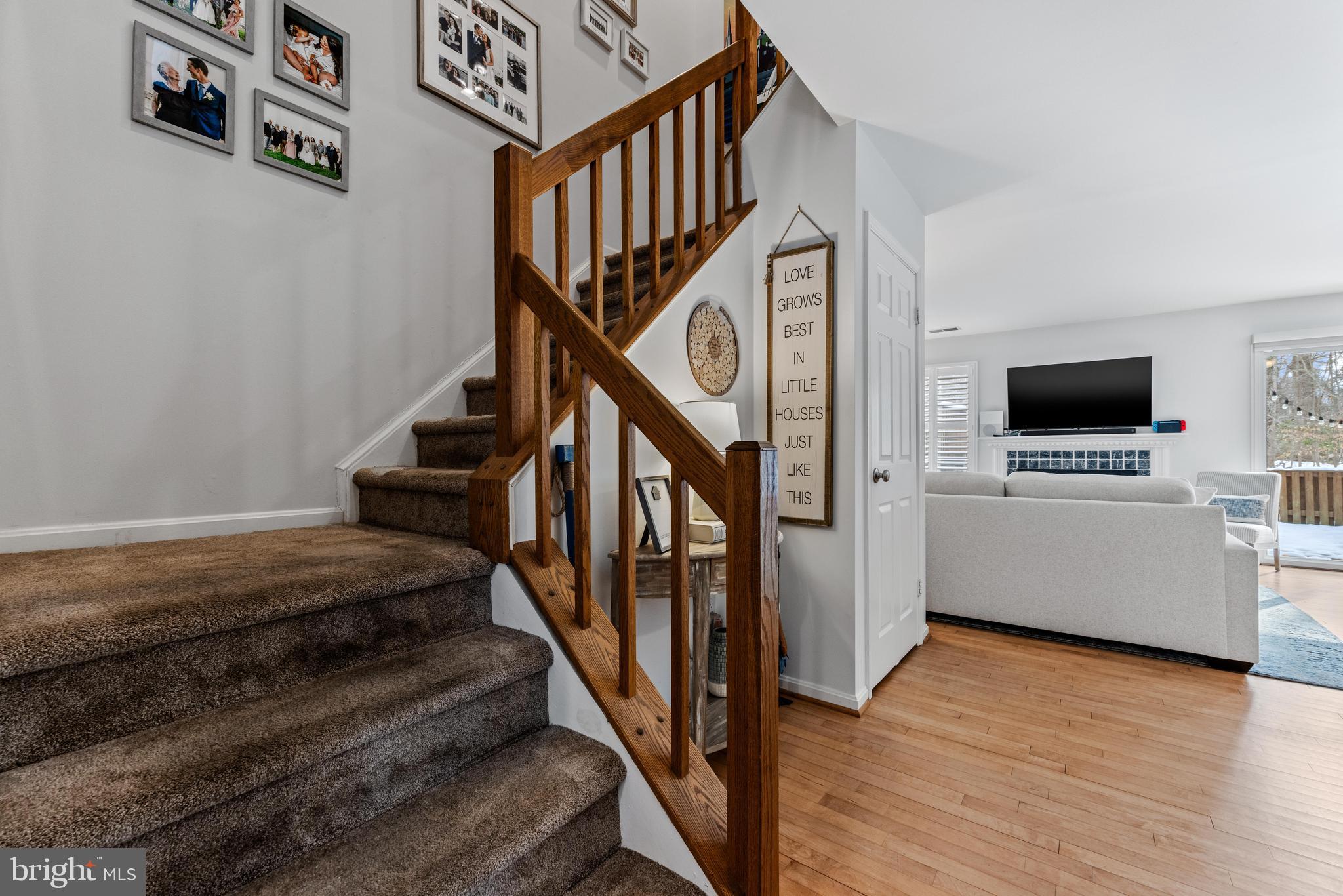 HUNT MEADOW - Residential