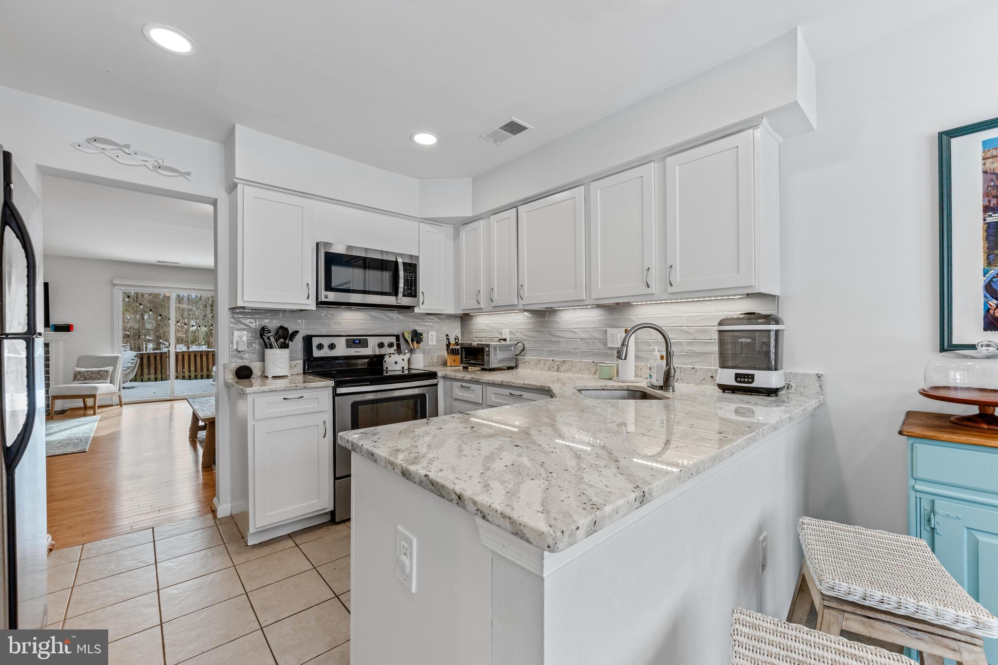 HUNT MEADOW - Residential