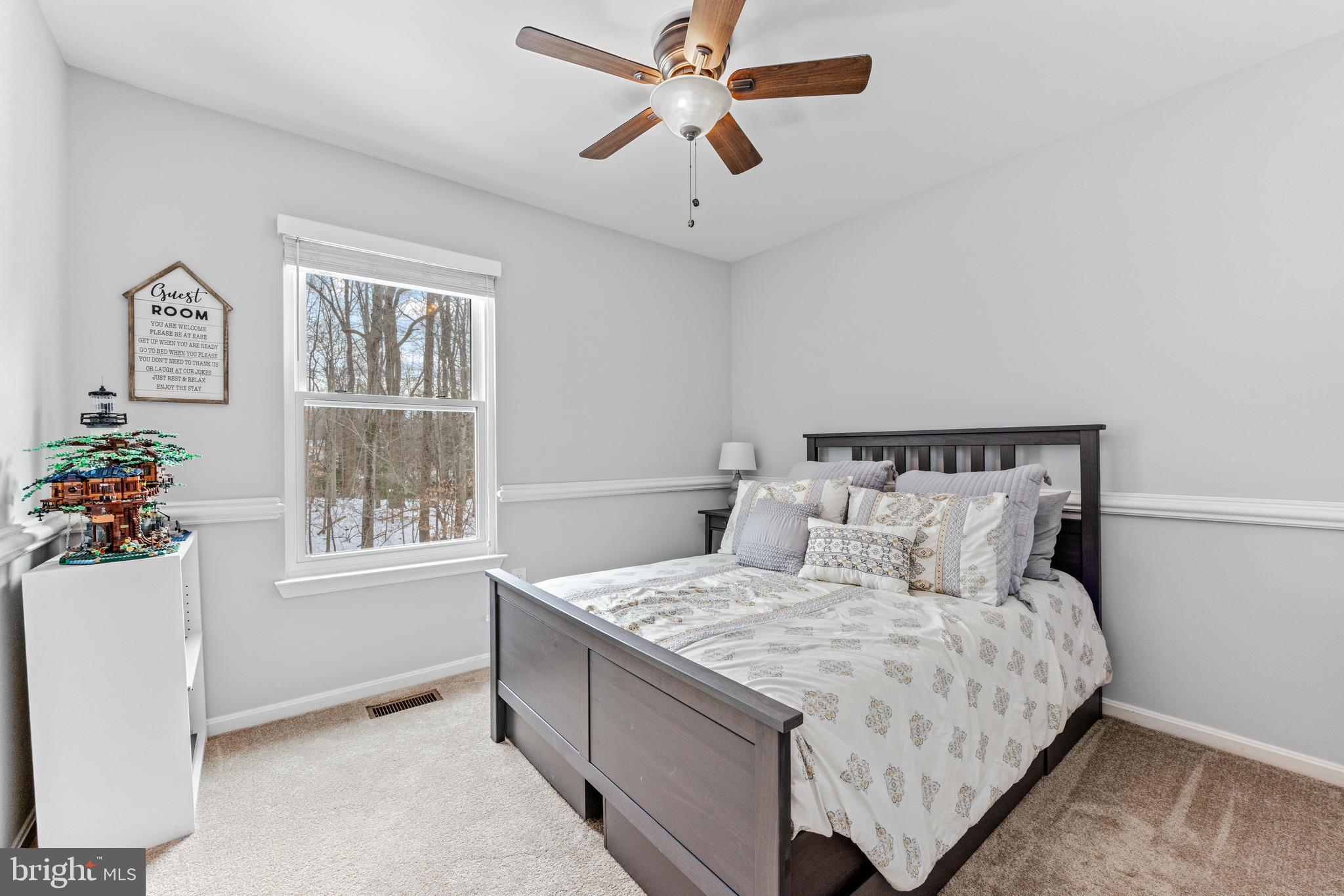 HUNT MEADOW - Residential