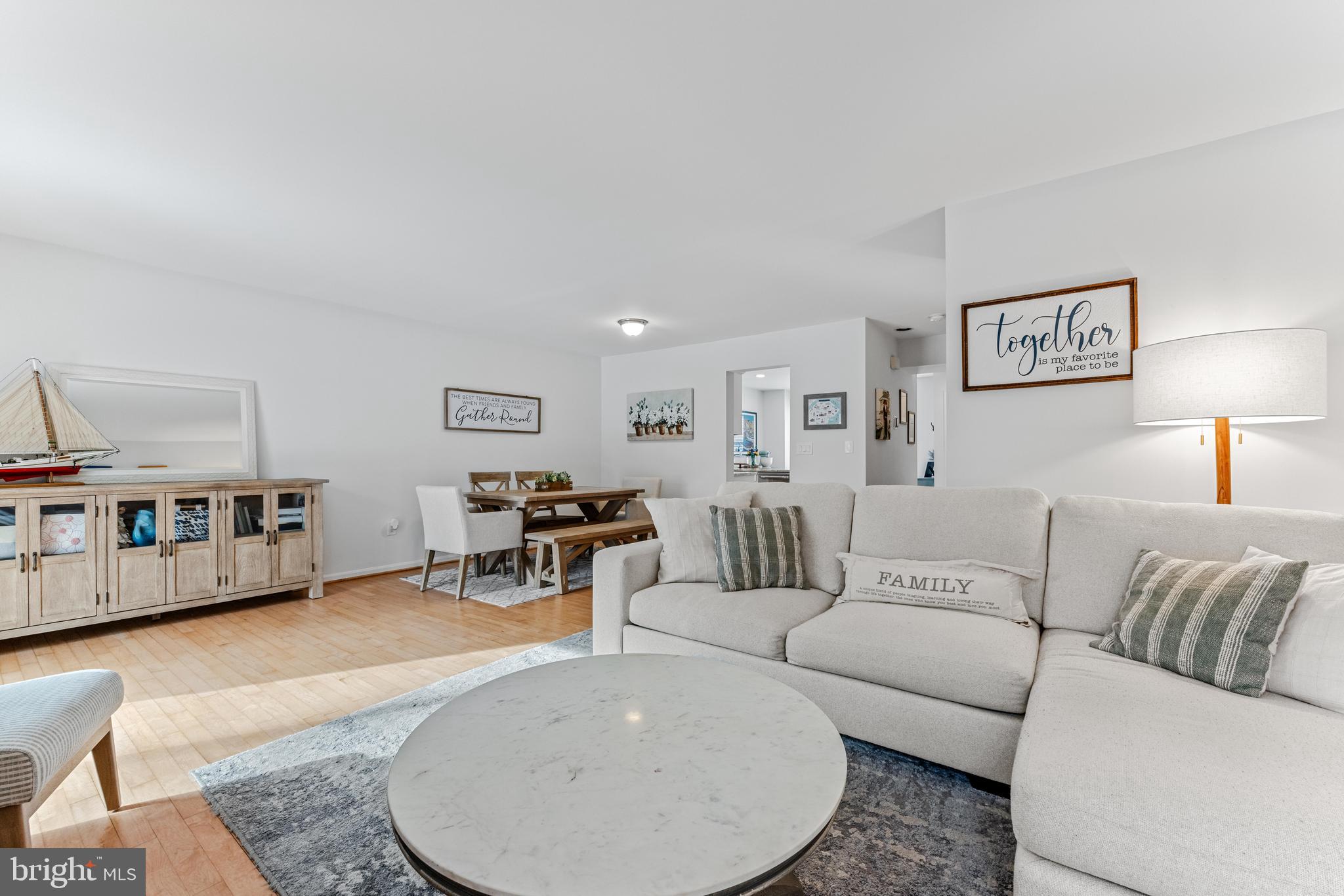 HUNT MEADOW - Residential