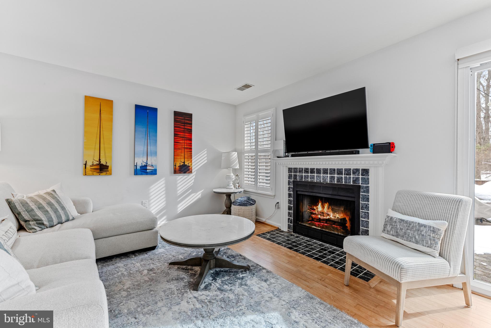 HUNT MEADOW - Residential