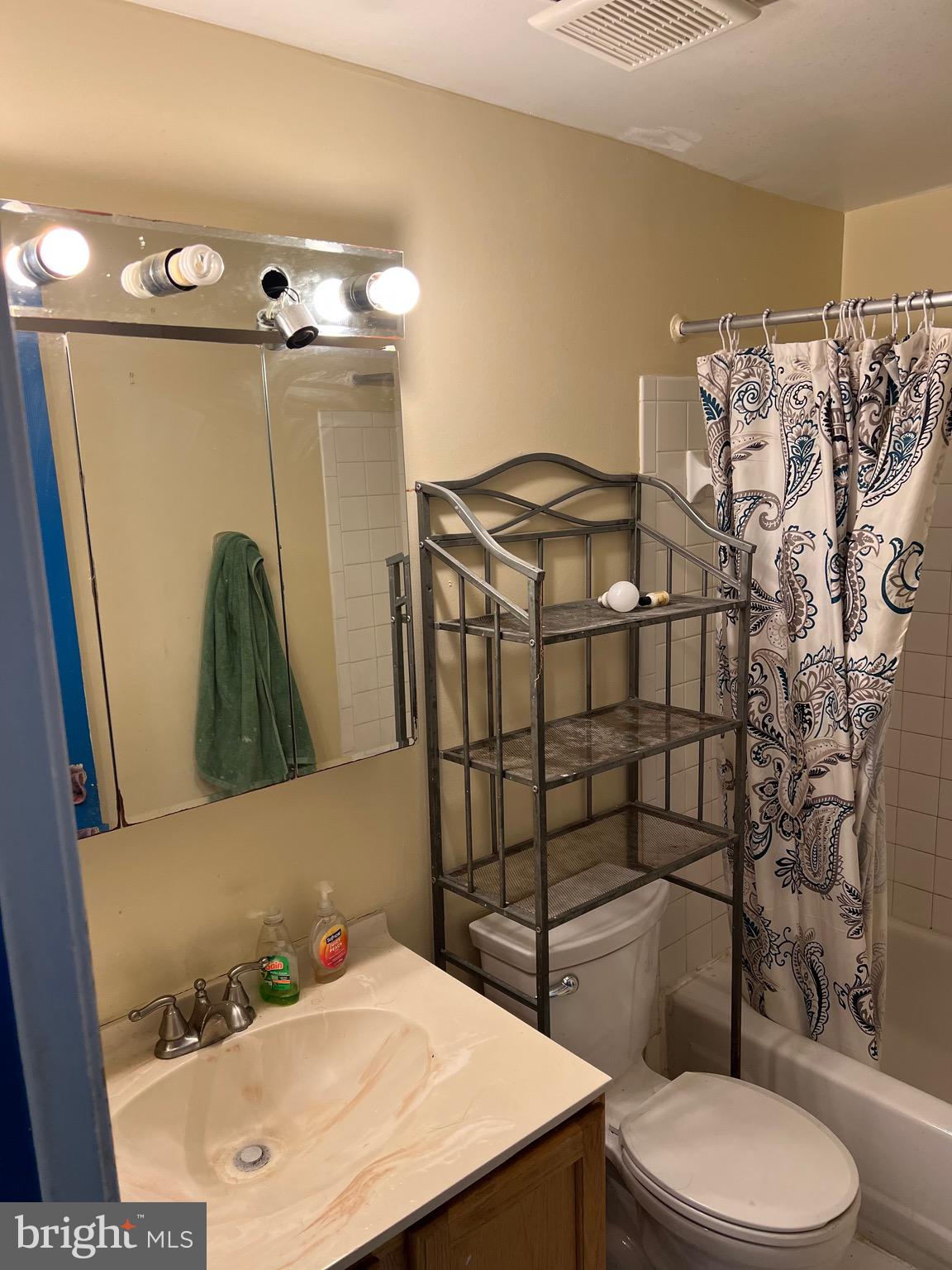 VILLAGE OF LONG REACH - Residential