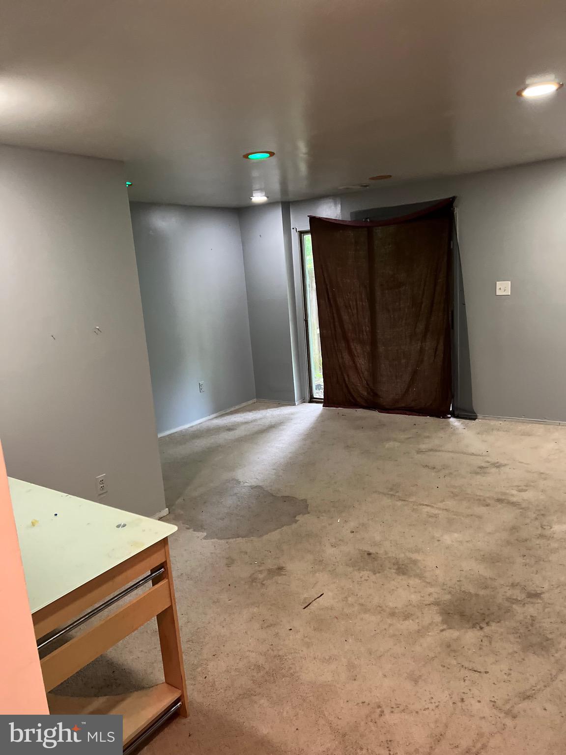 VILLAGE OF LONG REACH - Residential