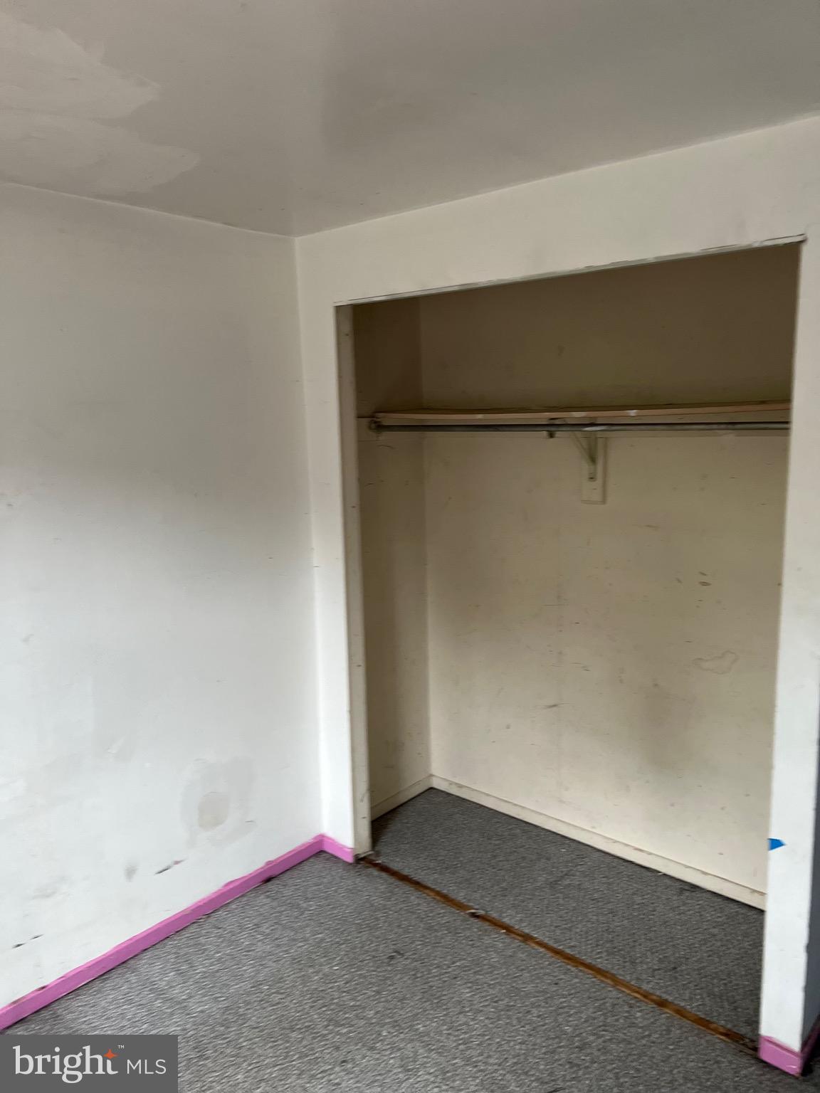 VILLAGE OF LONG REACH - Residential