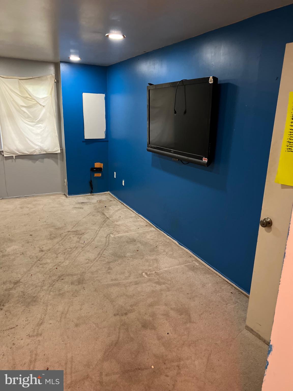 VILLAGE OF LONG REACH - Residential