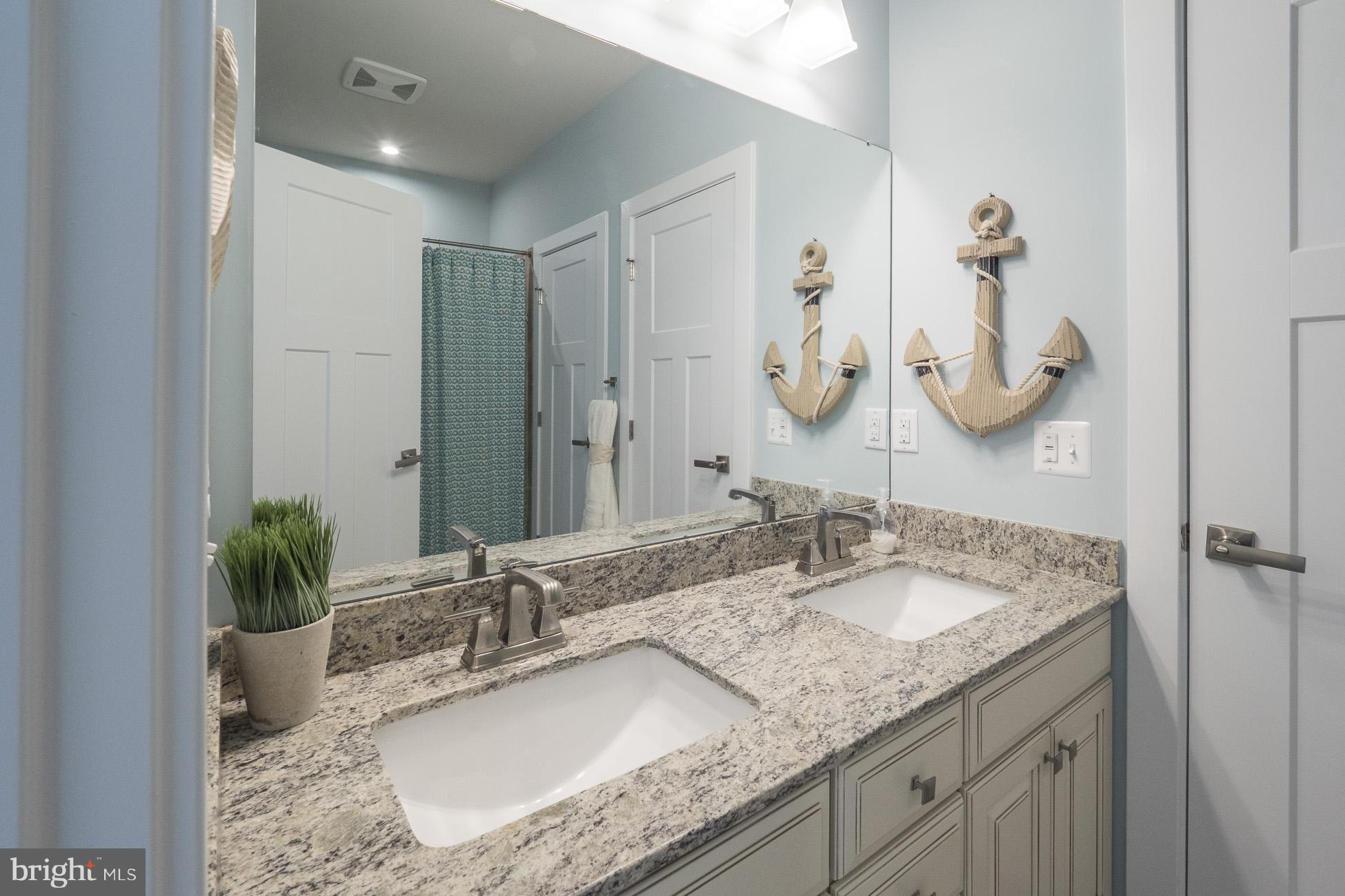 SOLOMONS CHOICE - Residential