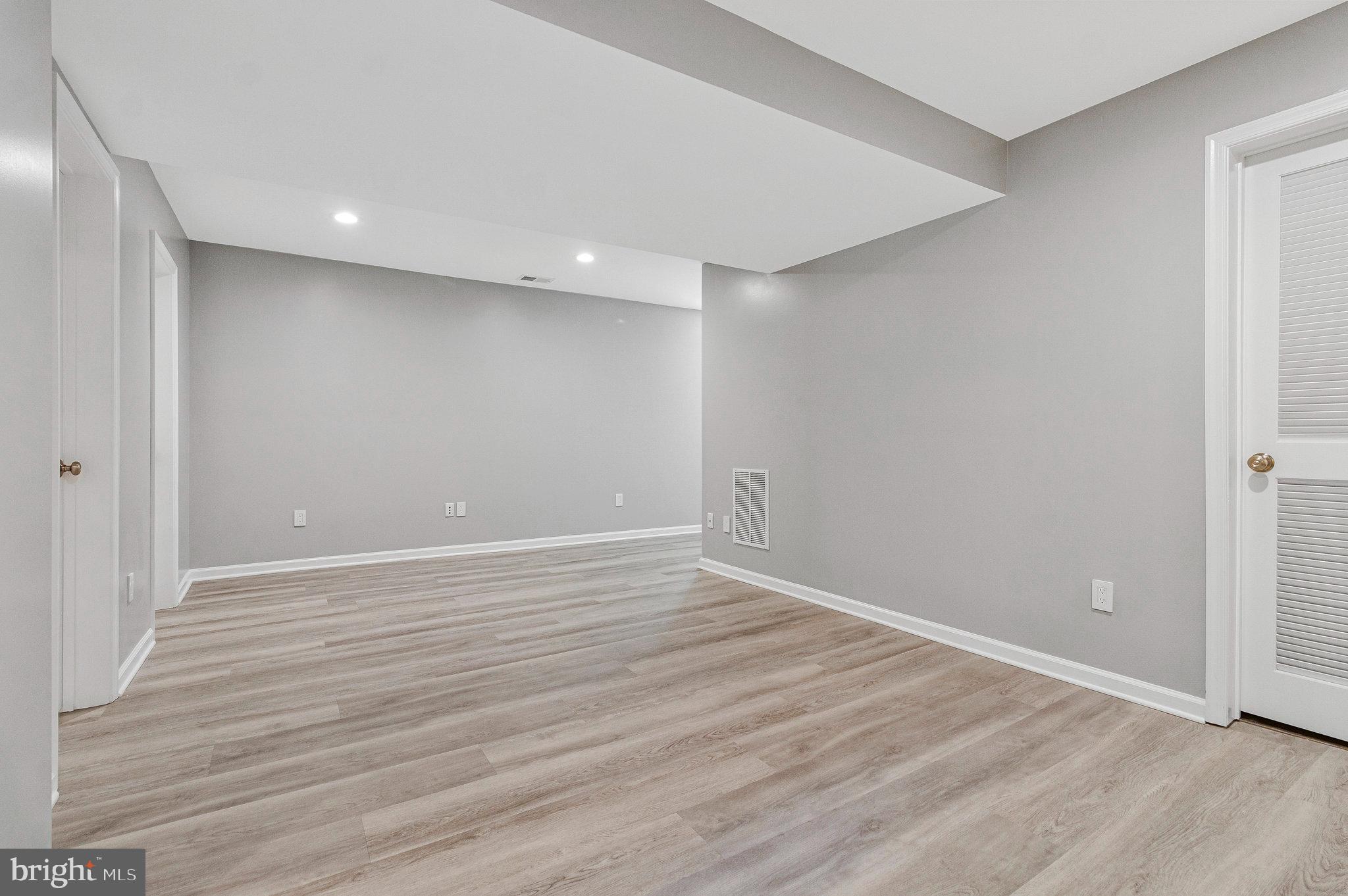 GEORGE WASHINGTON PARK - Residential Lease