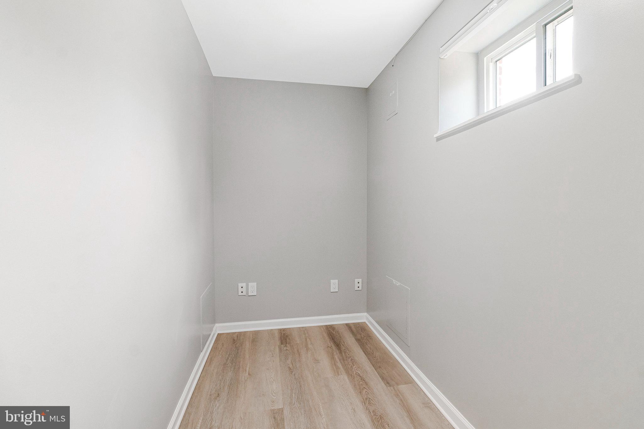 GEORGE WASHINGTON PARK - Residential Lease