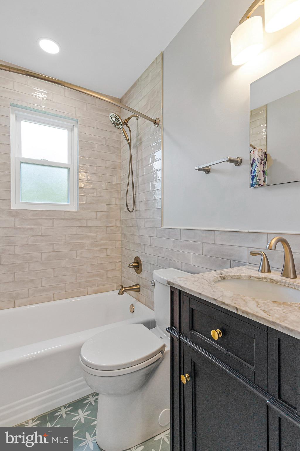 GEORGE WASHINGTON PARK - Residential Lease