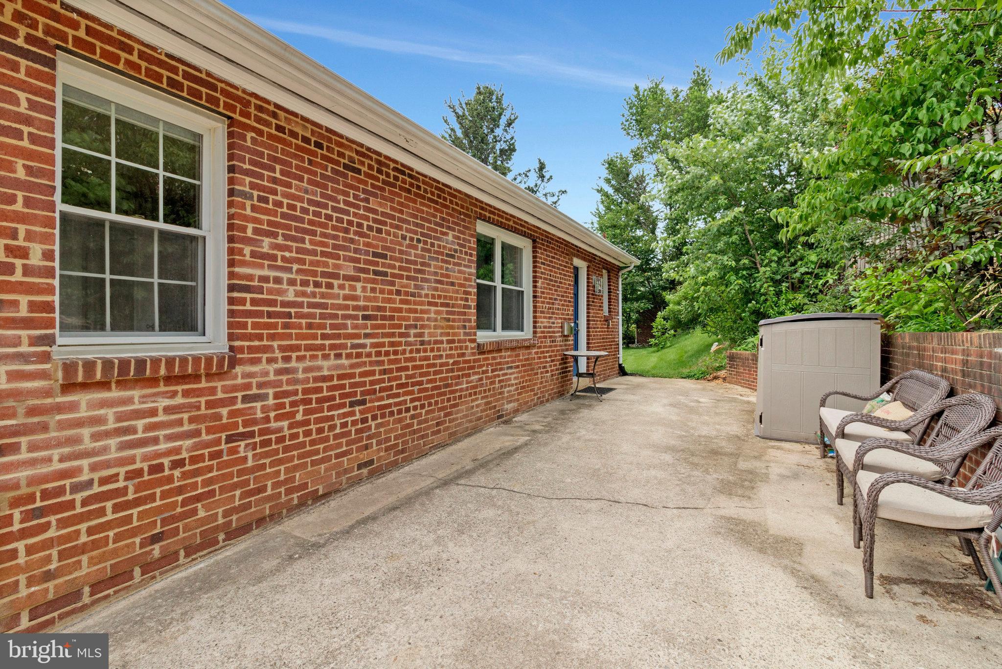 GEORGE WASHINGTON PARK - Residential Lease