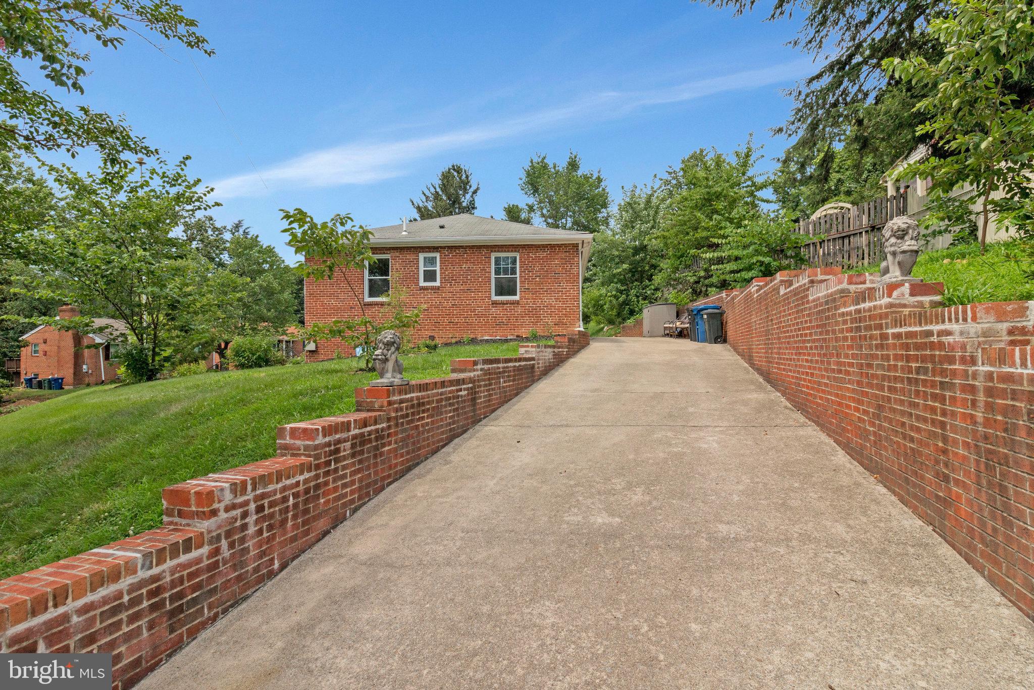 GEORGE WASHINGTON PARK - Residential Lease