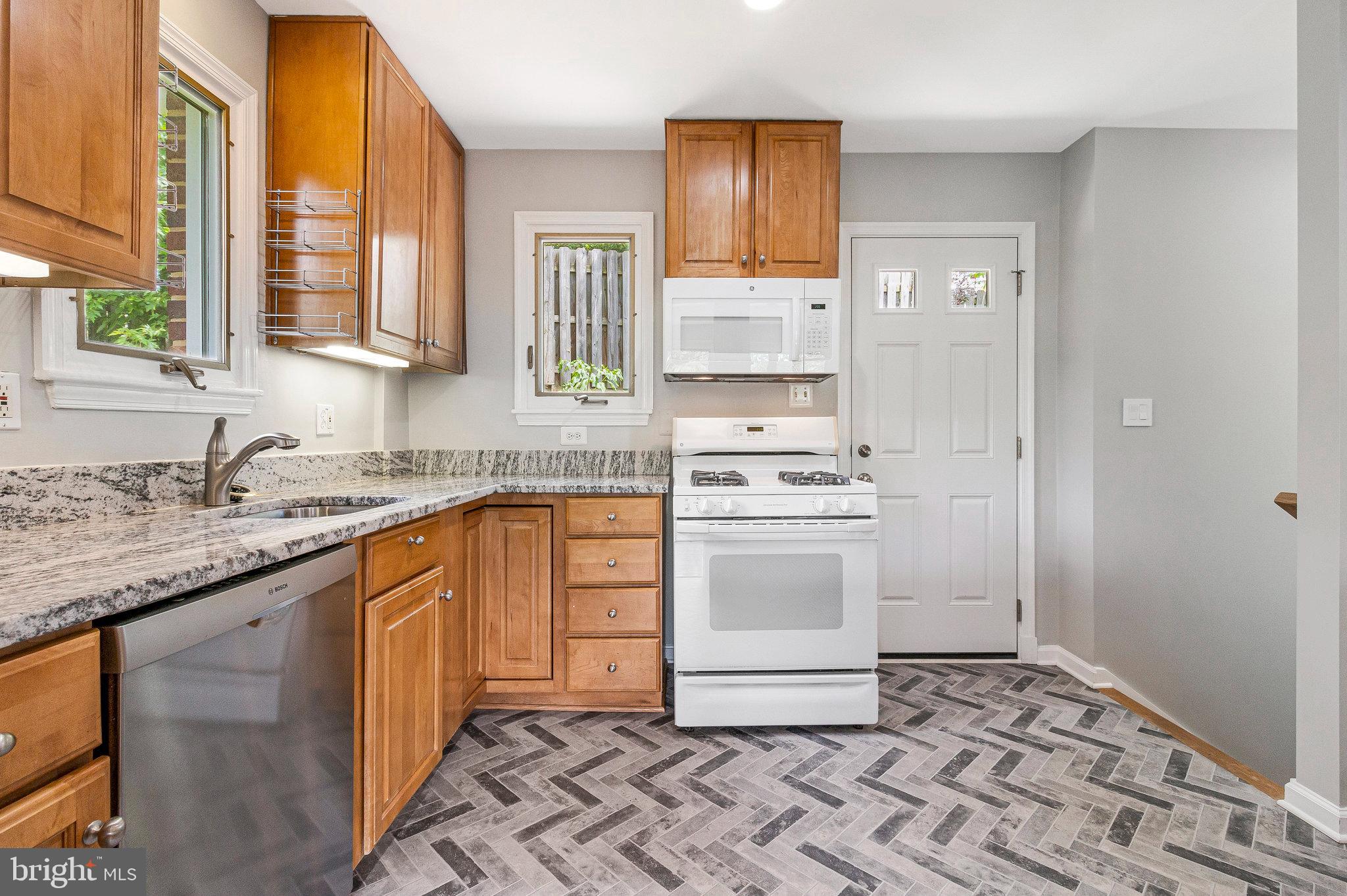 GEORGE WASHINGTON PARK - Residential Lease