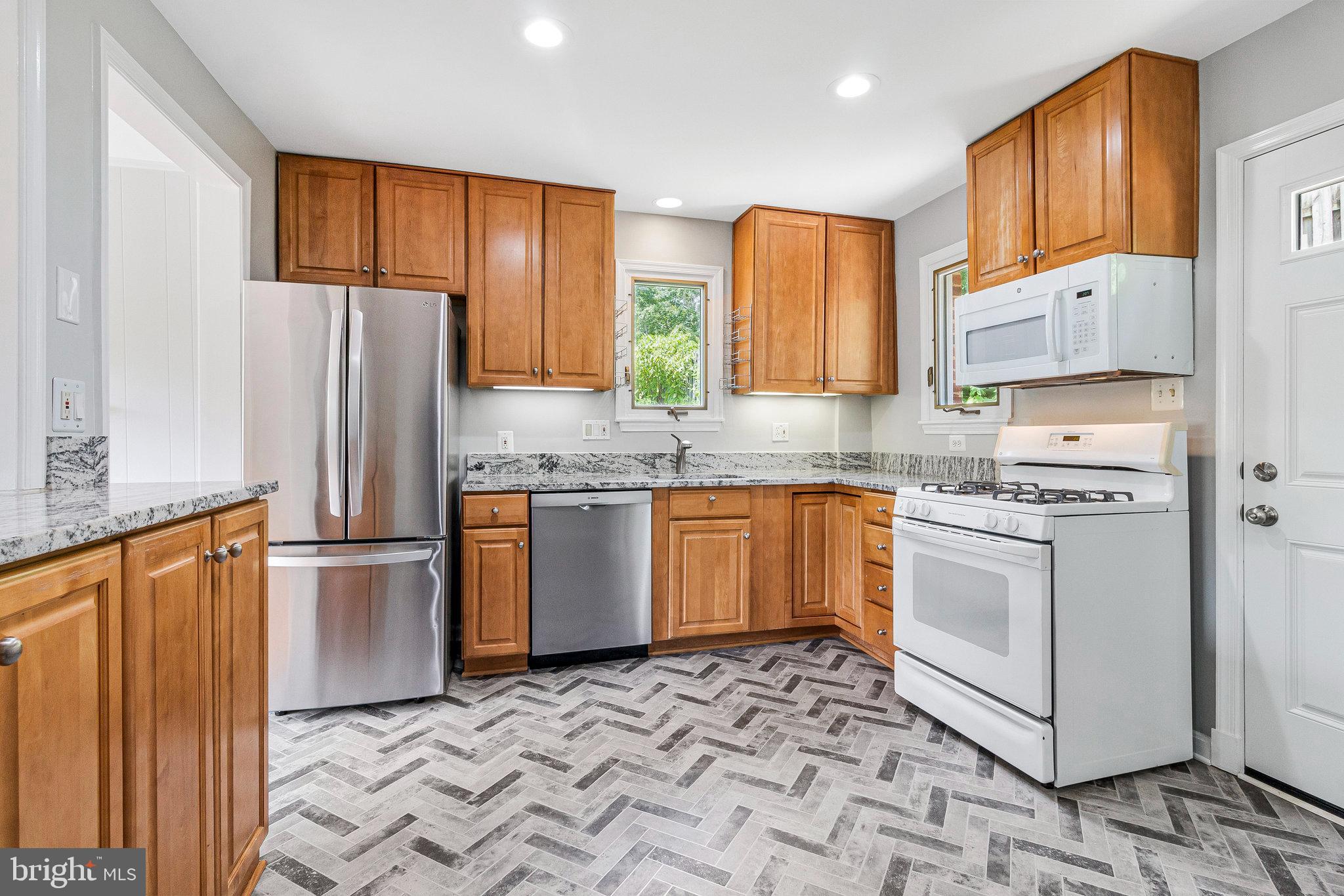 GEORGE WASHINGTON PARK - Residential Lease