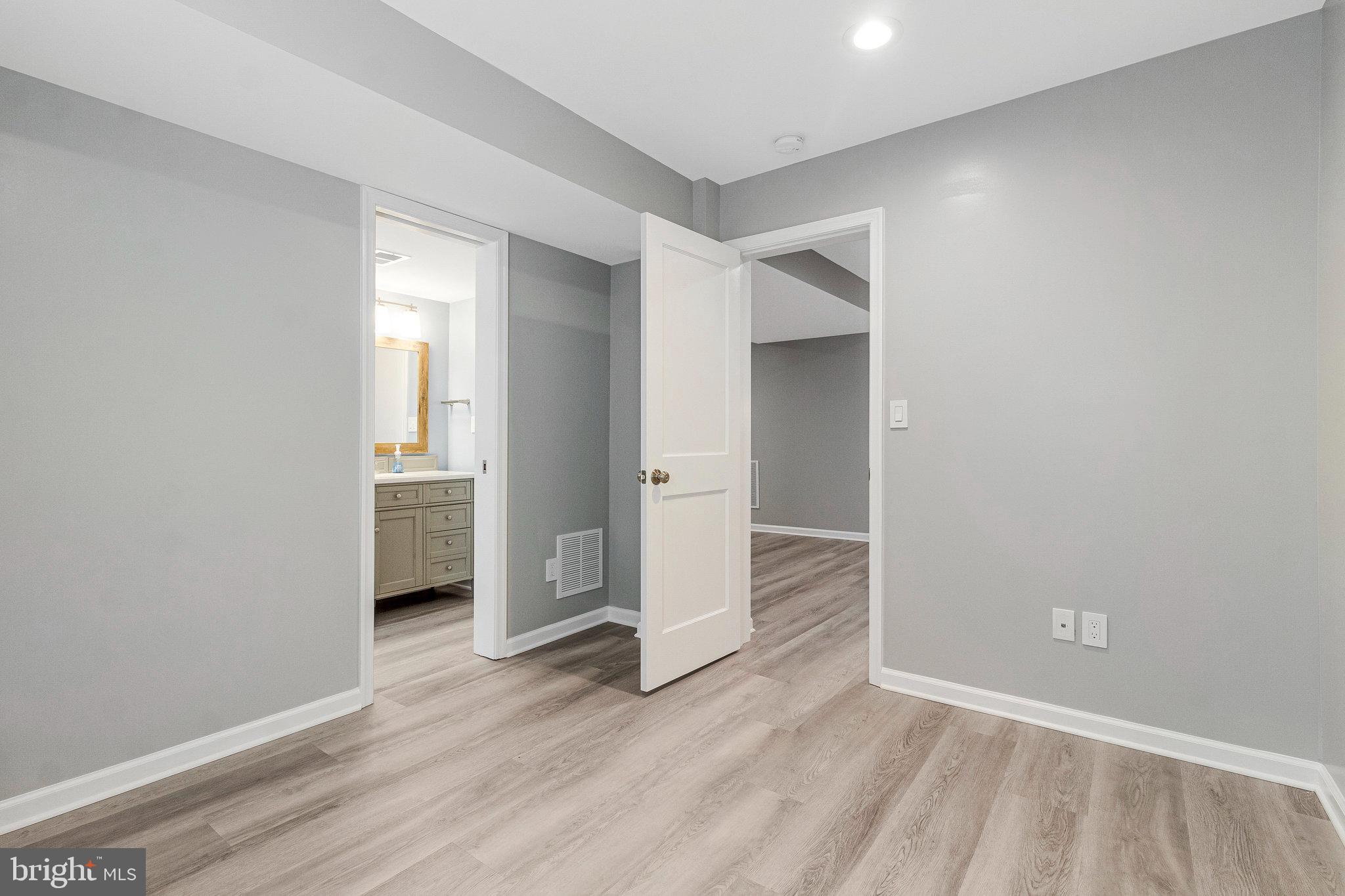 GEORGE WASHINGTON PARK - Residential Lease