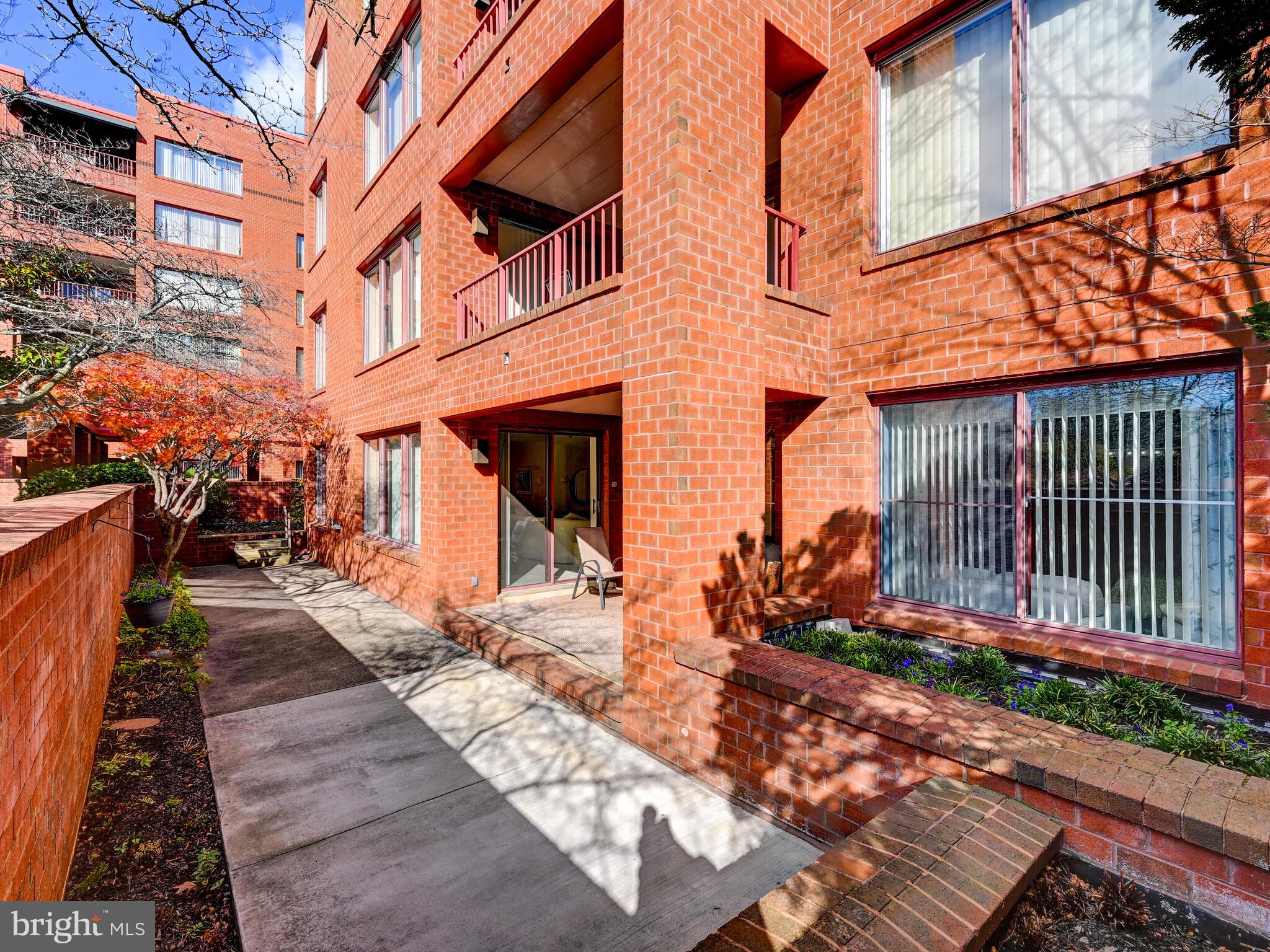 ANNEN WOODS - Residential