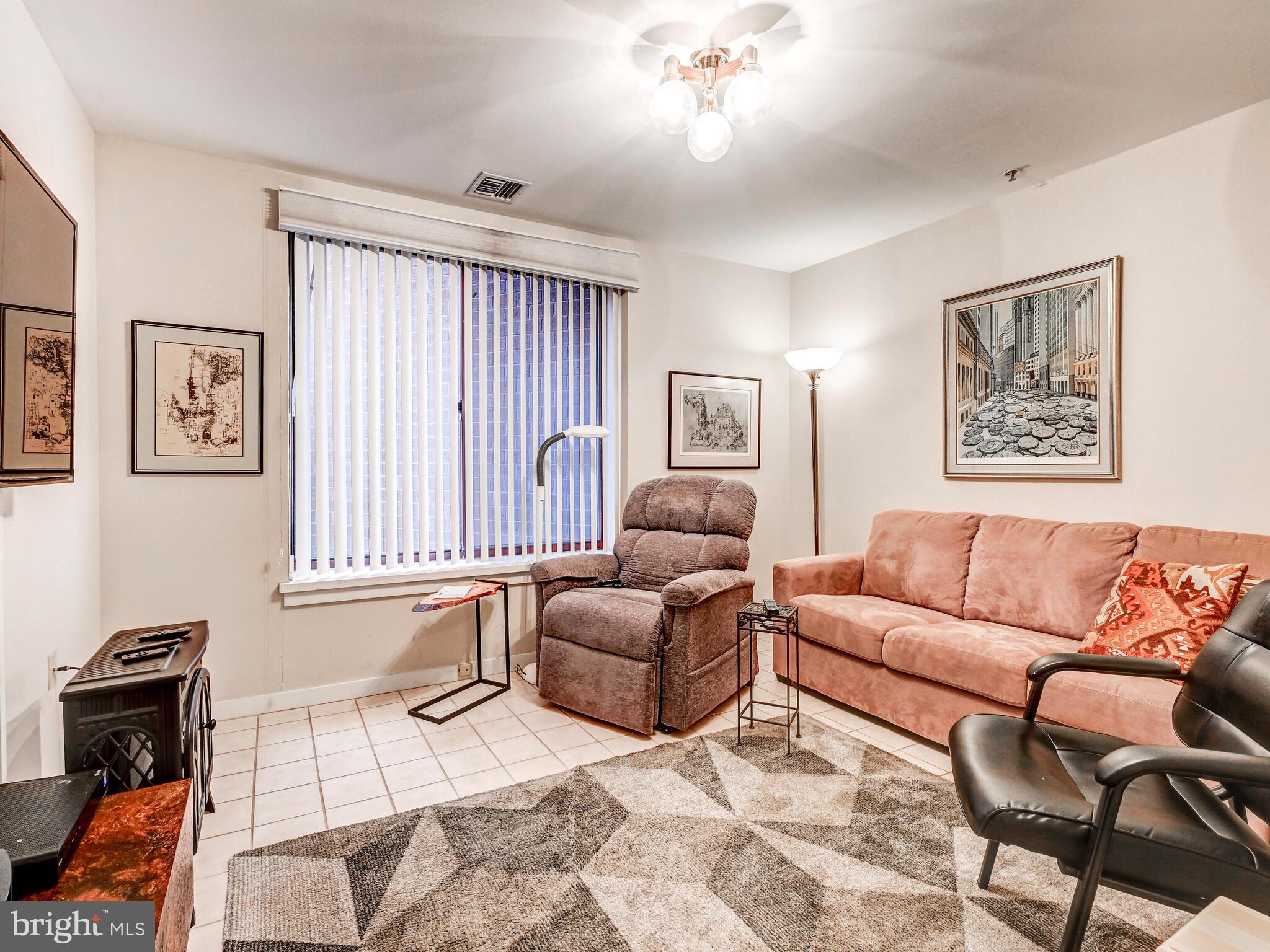 ANNEN WOODS - Residential