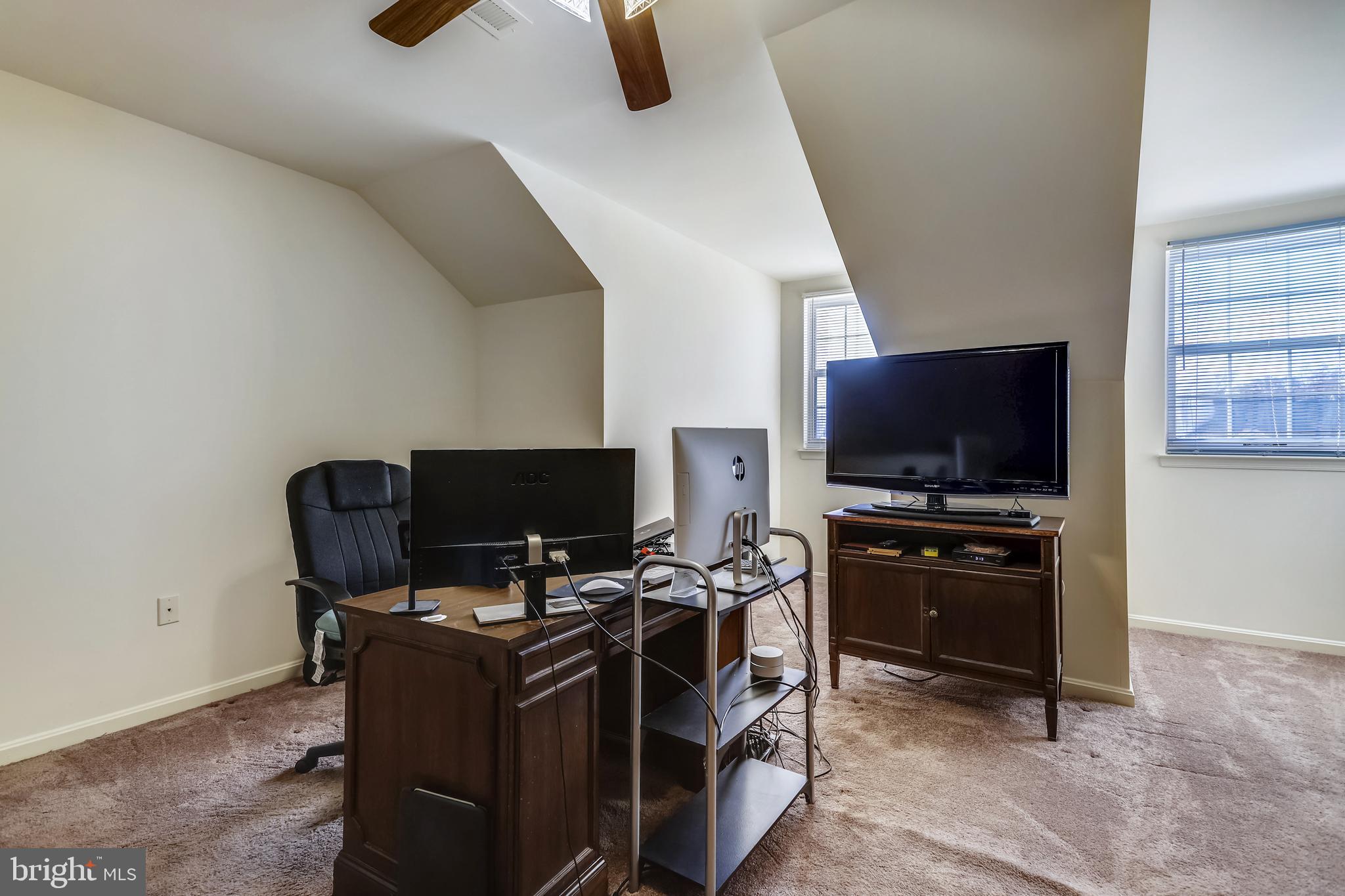 ROLLING BROOK - Residential