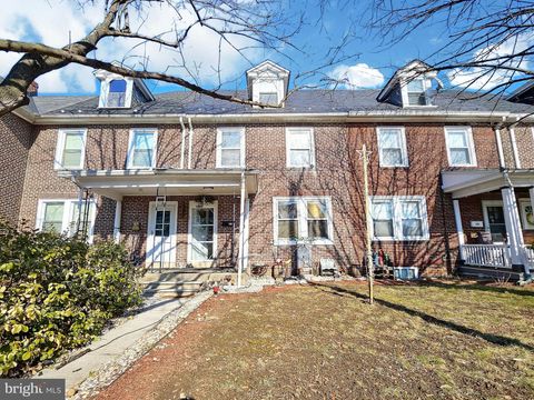 221 TULPEHOCKEN AVENUE READING PA 19611