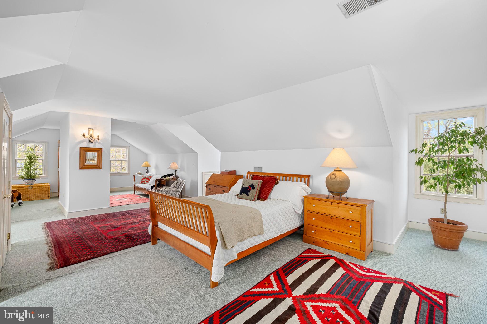 ALEXANDRIA - Residential