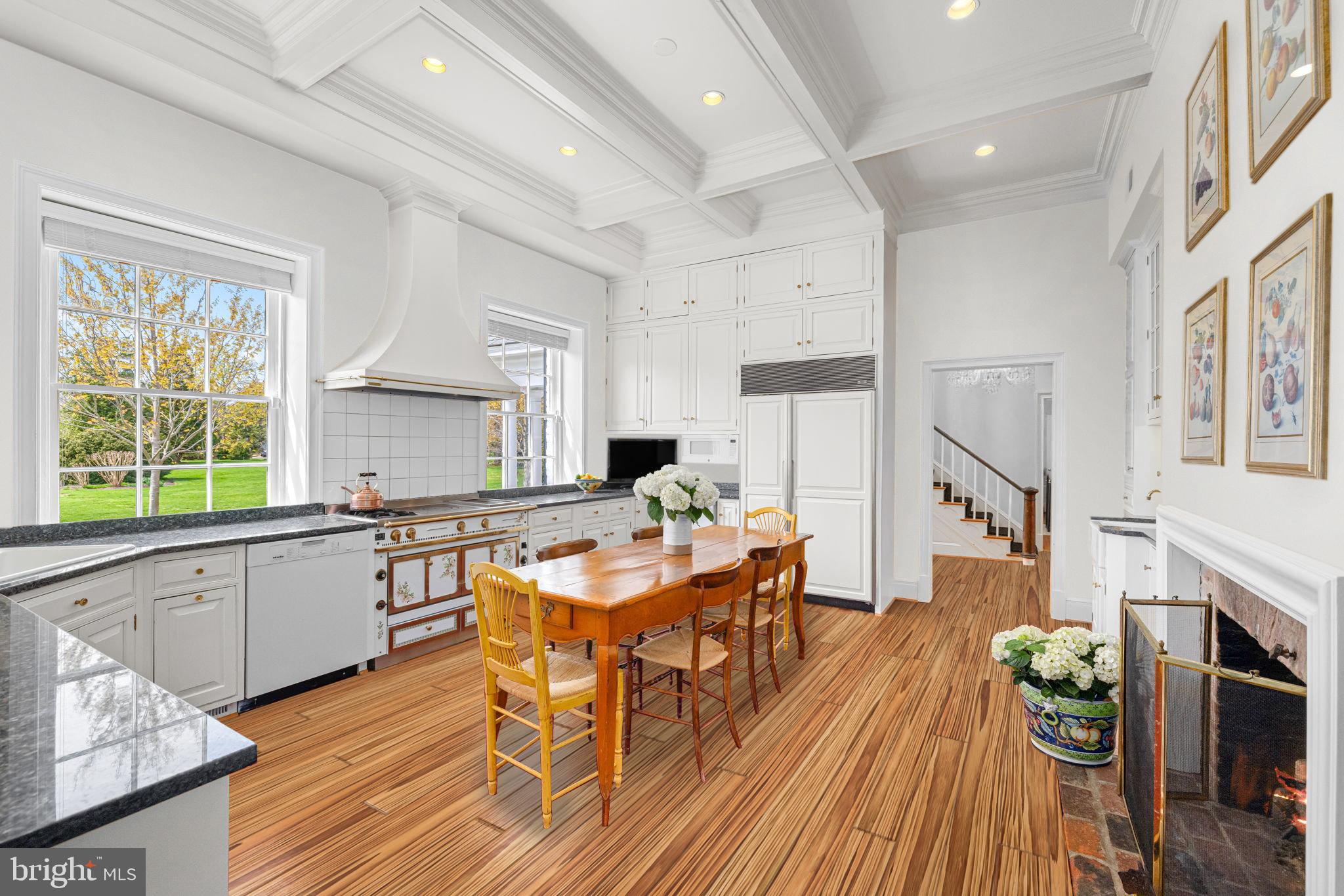 ALEXANDRIA - Residential