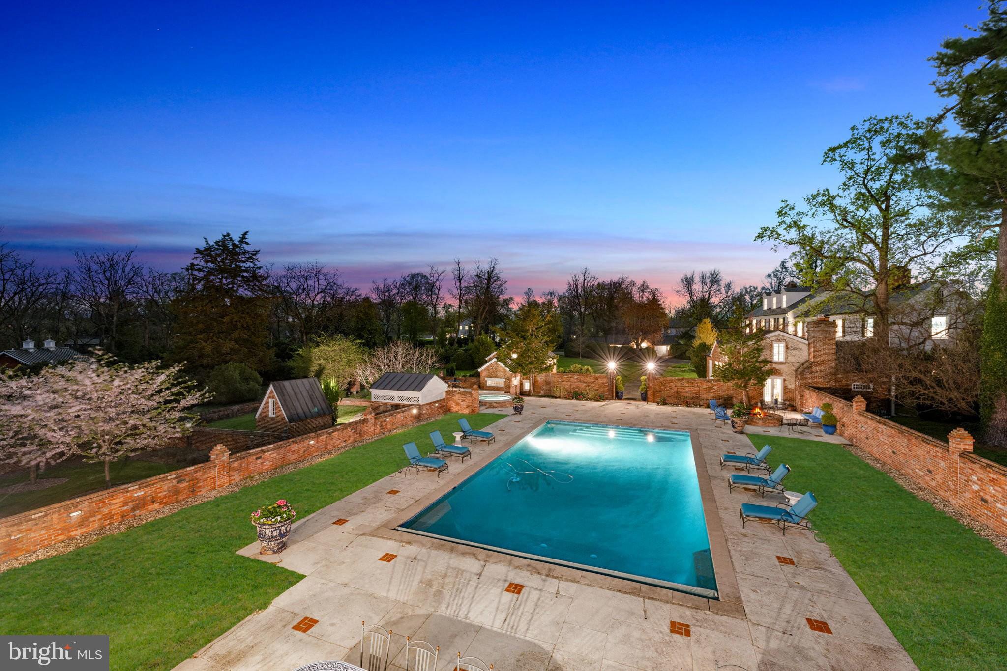 ALEXANDRIA - Residential