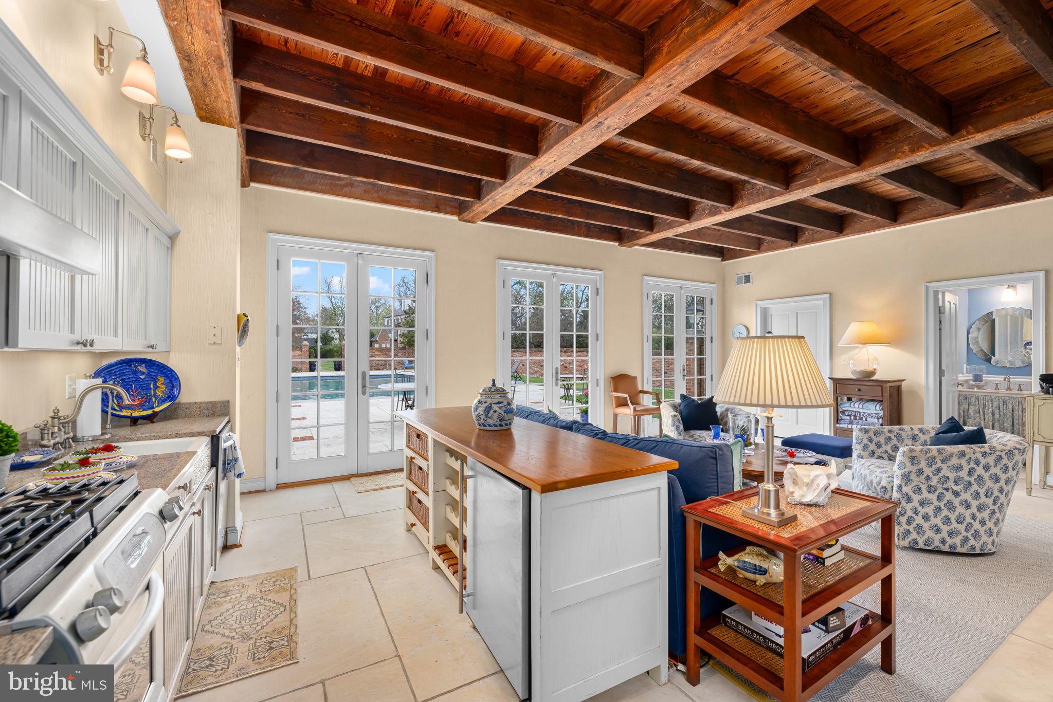 ALEXANDRIA - Residential